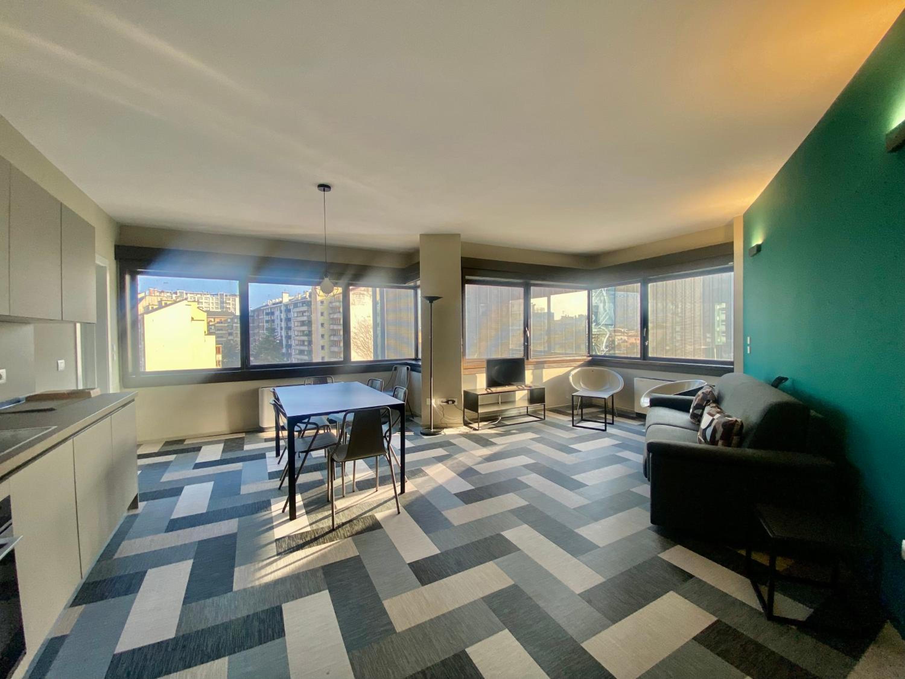 Apartment 5