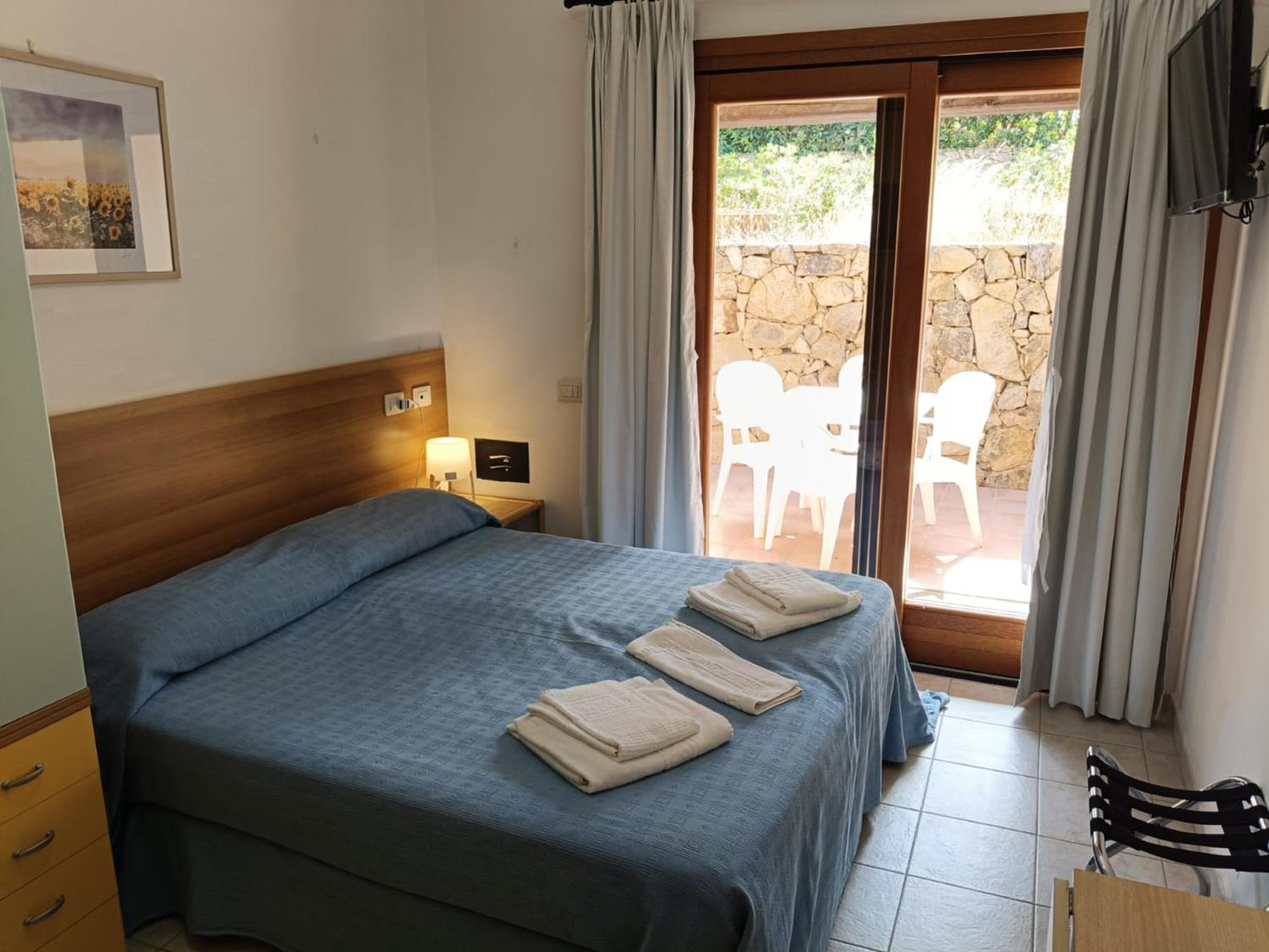 Twin Room - Photo 1