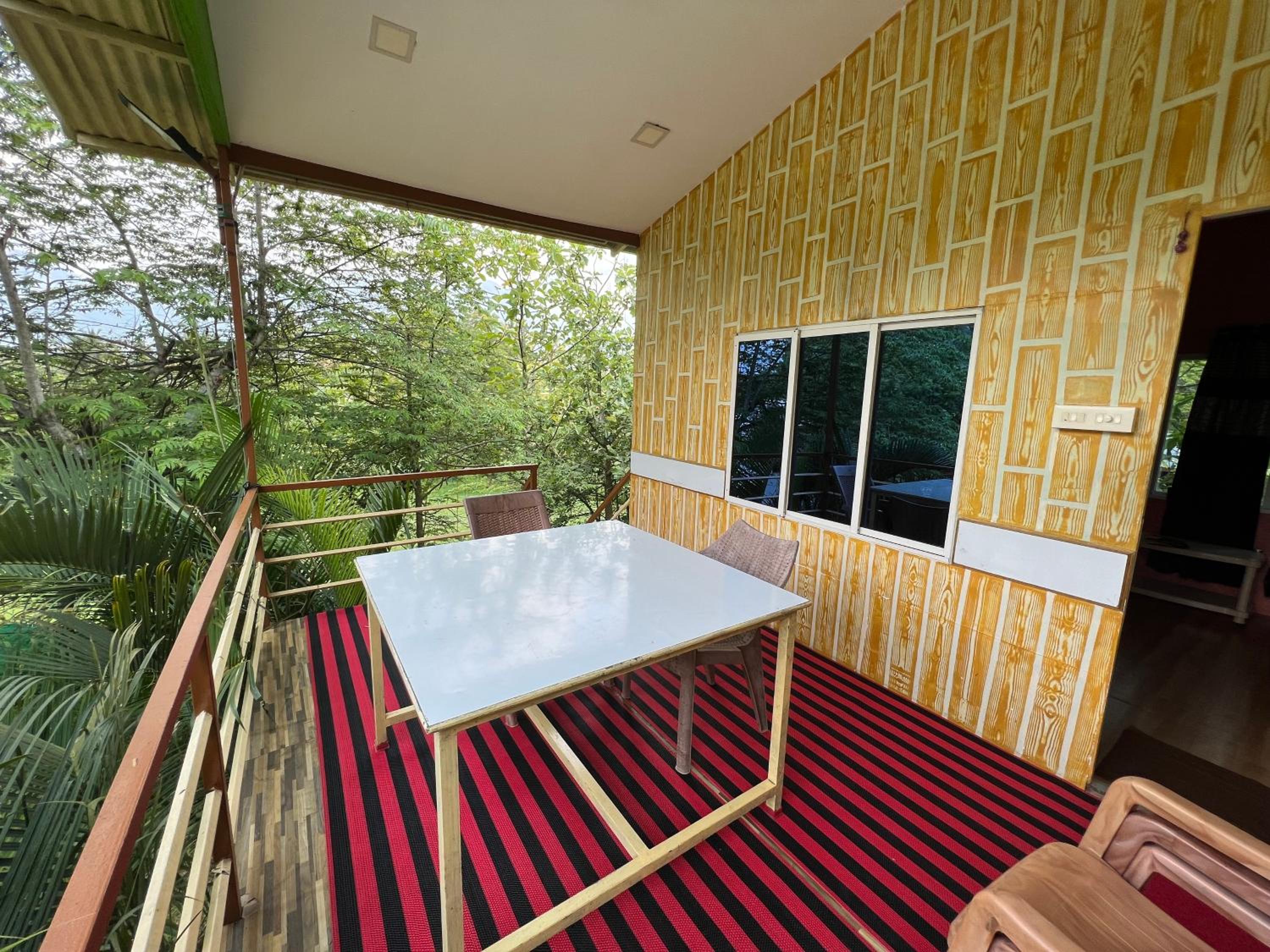 Family Room photo 2