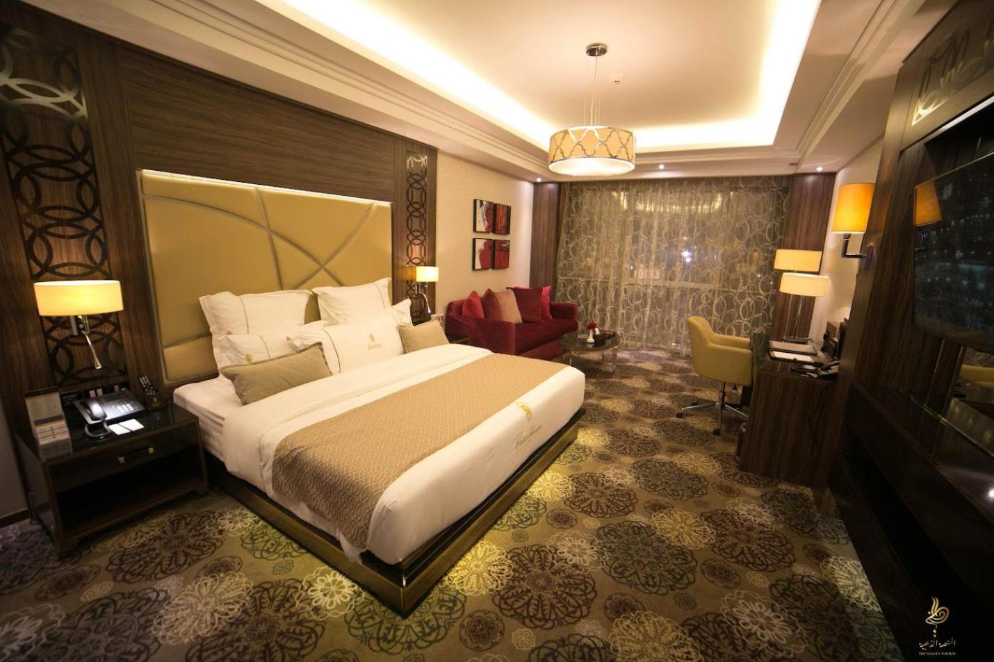Deluxe King Room photo 3