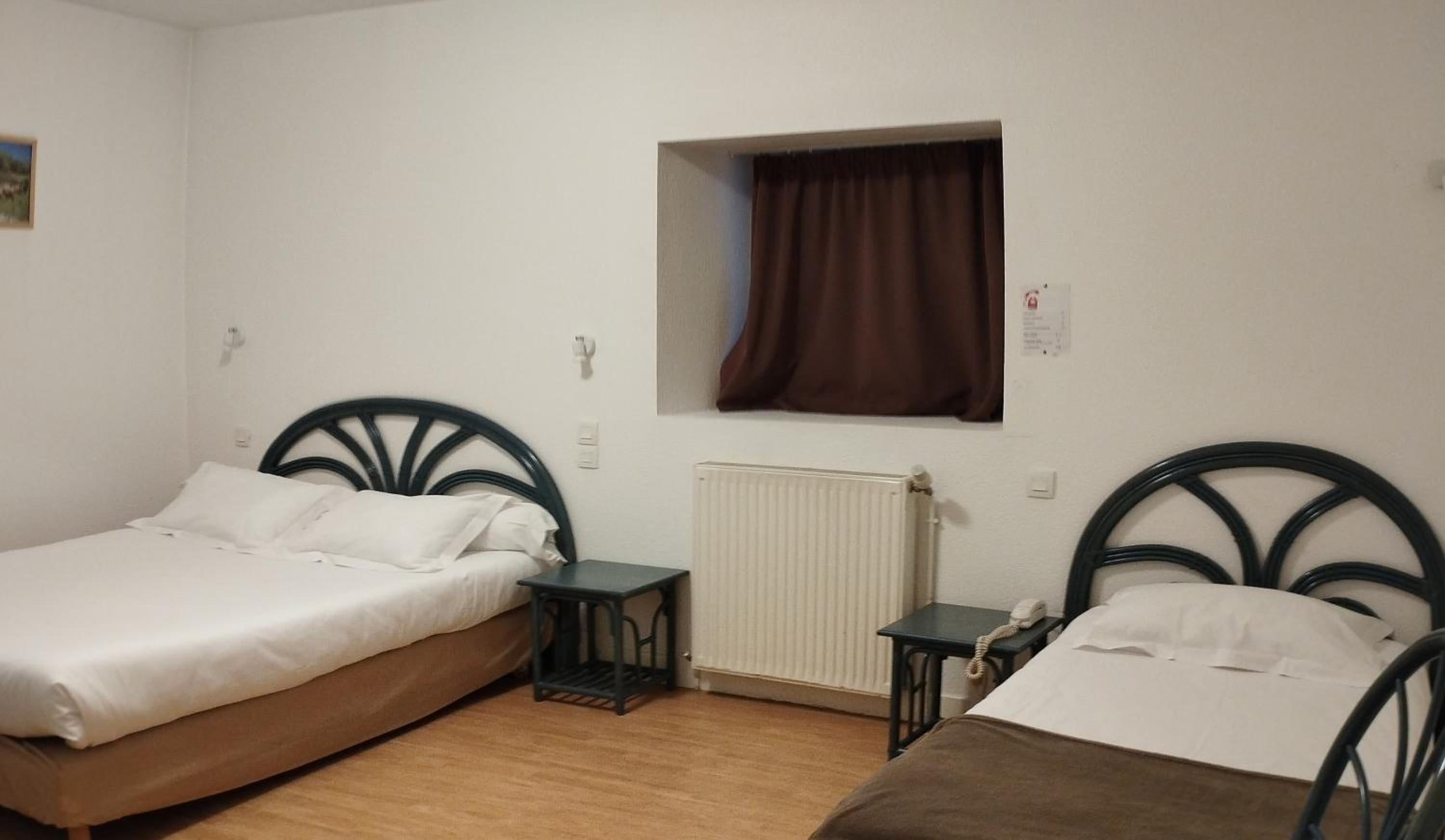 Sejour Triple Room photo 3