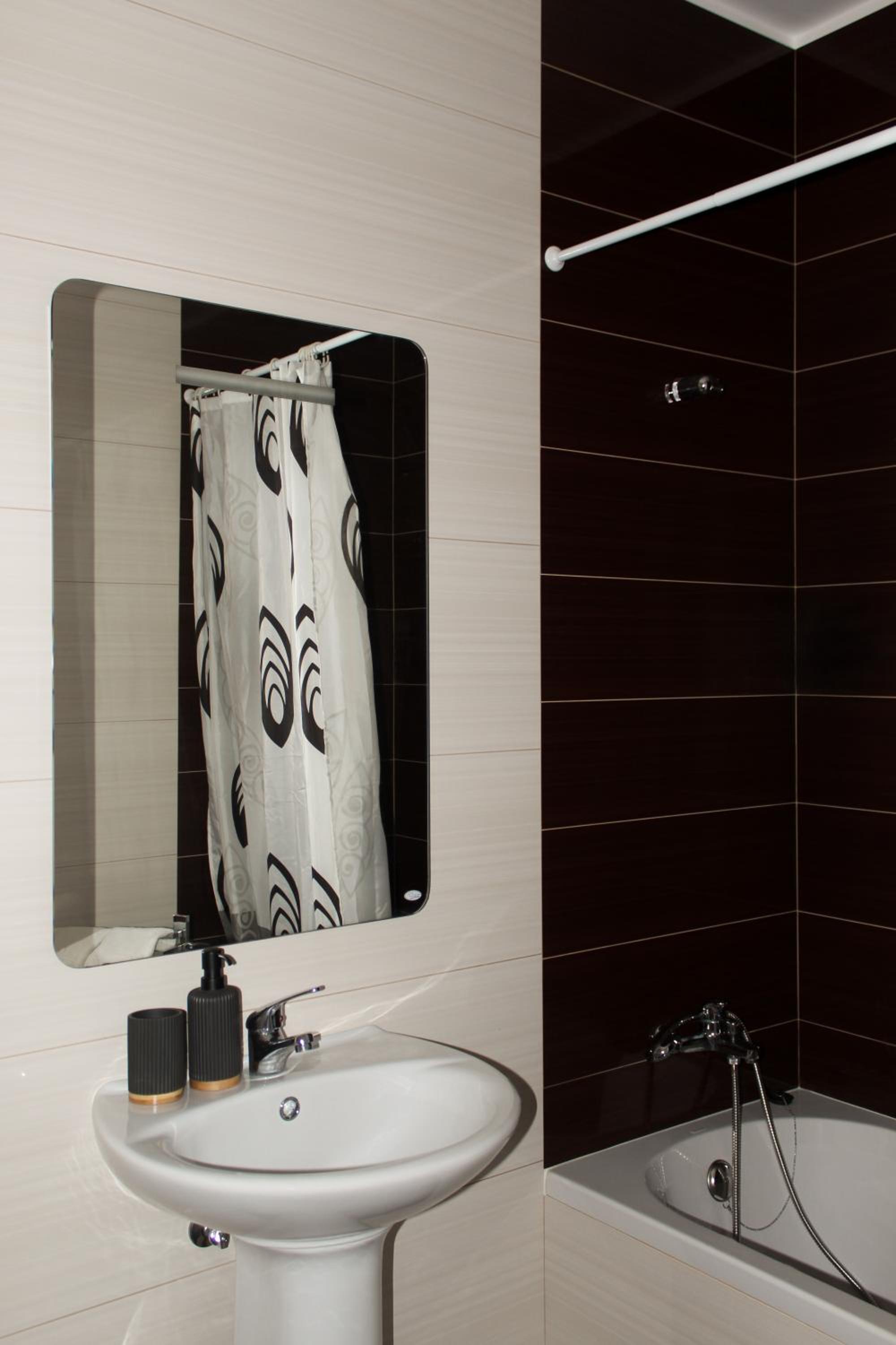 Double Room with Private Bathroom photo 2