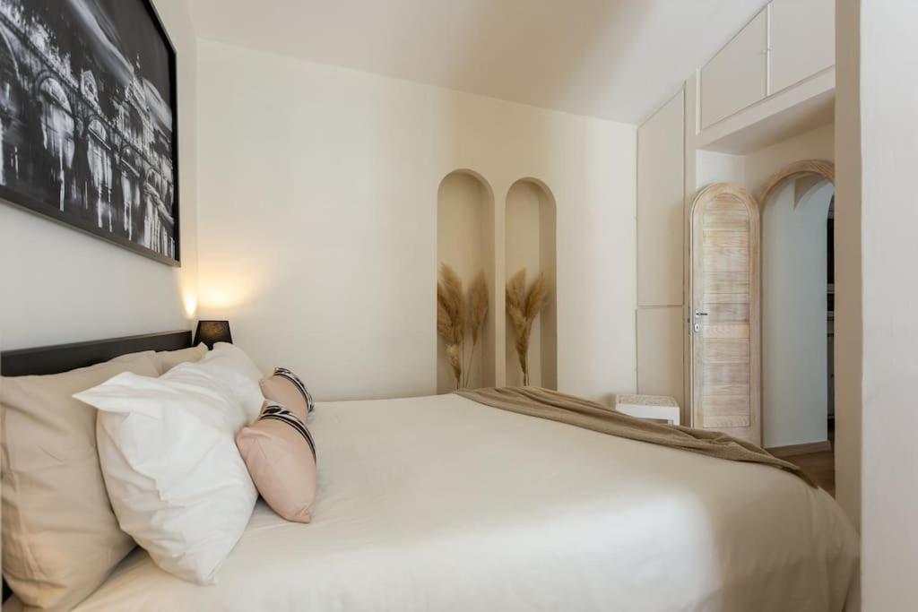 One-Bedroom Premium Apartment photo 1