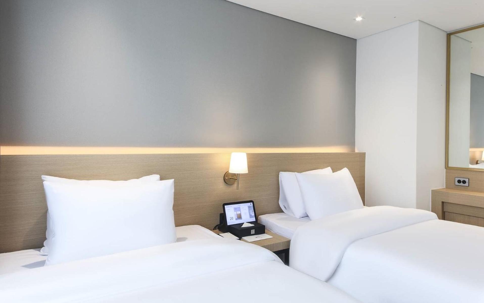 Deluxe Twin Room - Photo 2