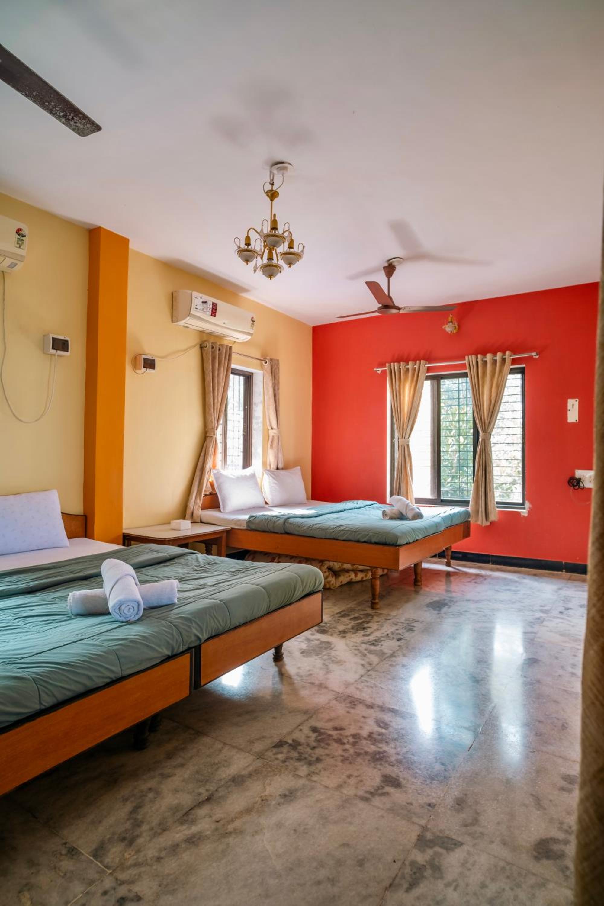 Three-Bedroom Villa - Photo 22