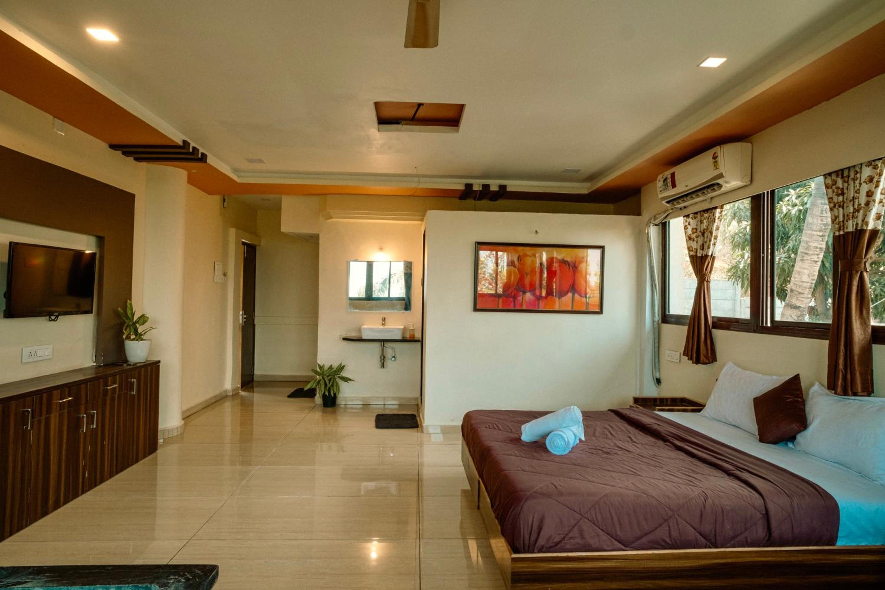 Family Double Room - Photo 12