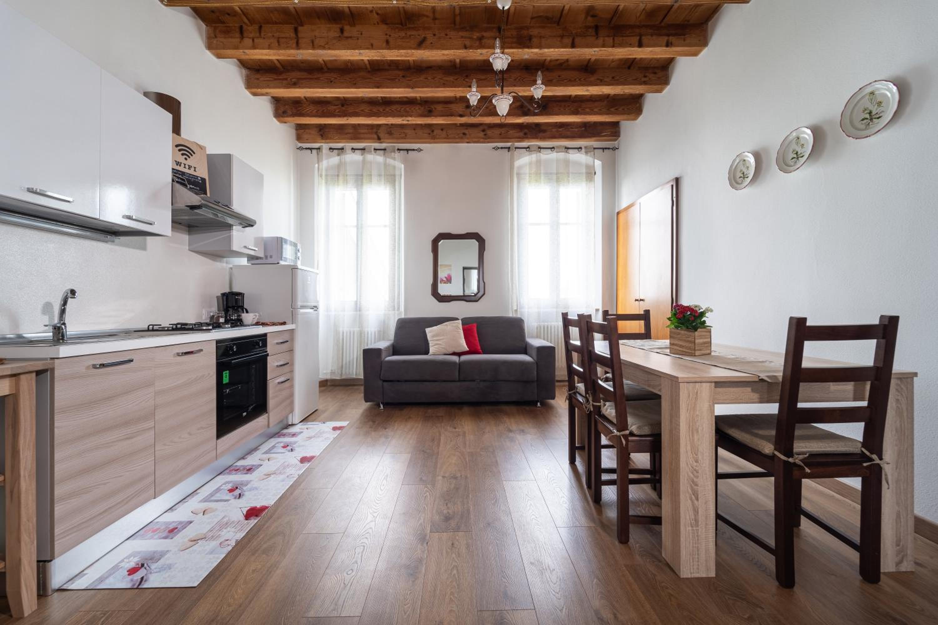 One-Bedroom Apartment with Garden View photo 2