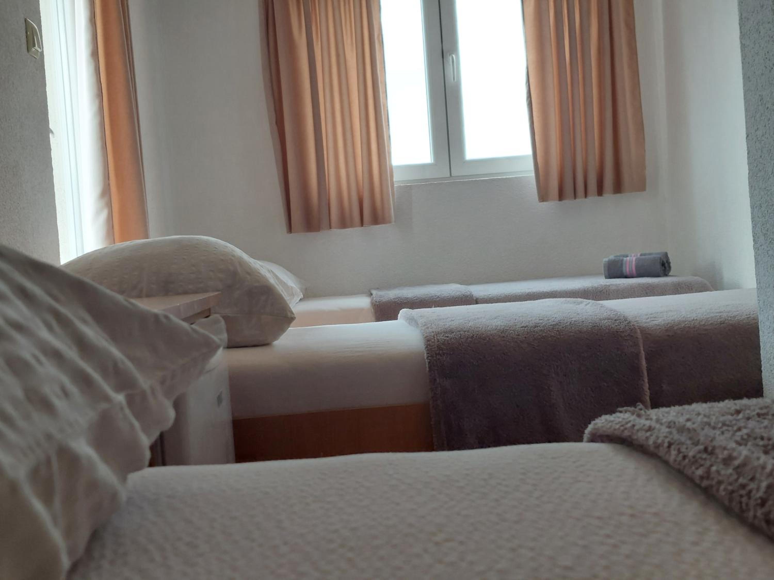 Triple Room with Terrace photo 1