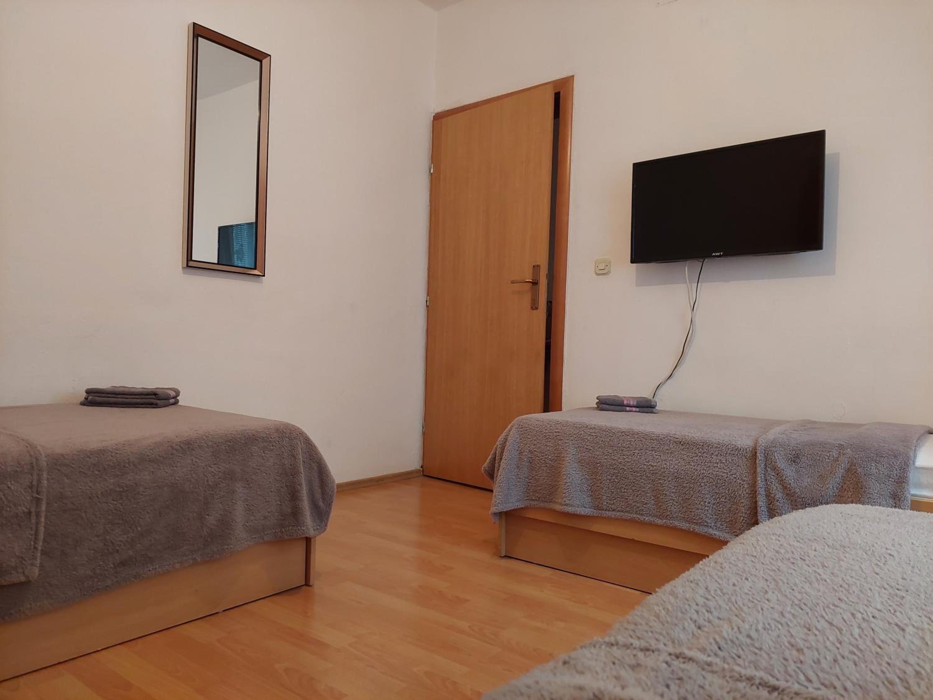 Apartment - Ground Floor photo 3