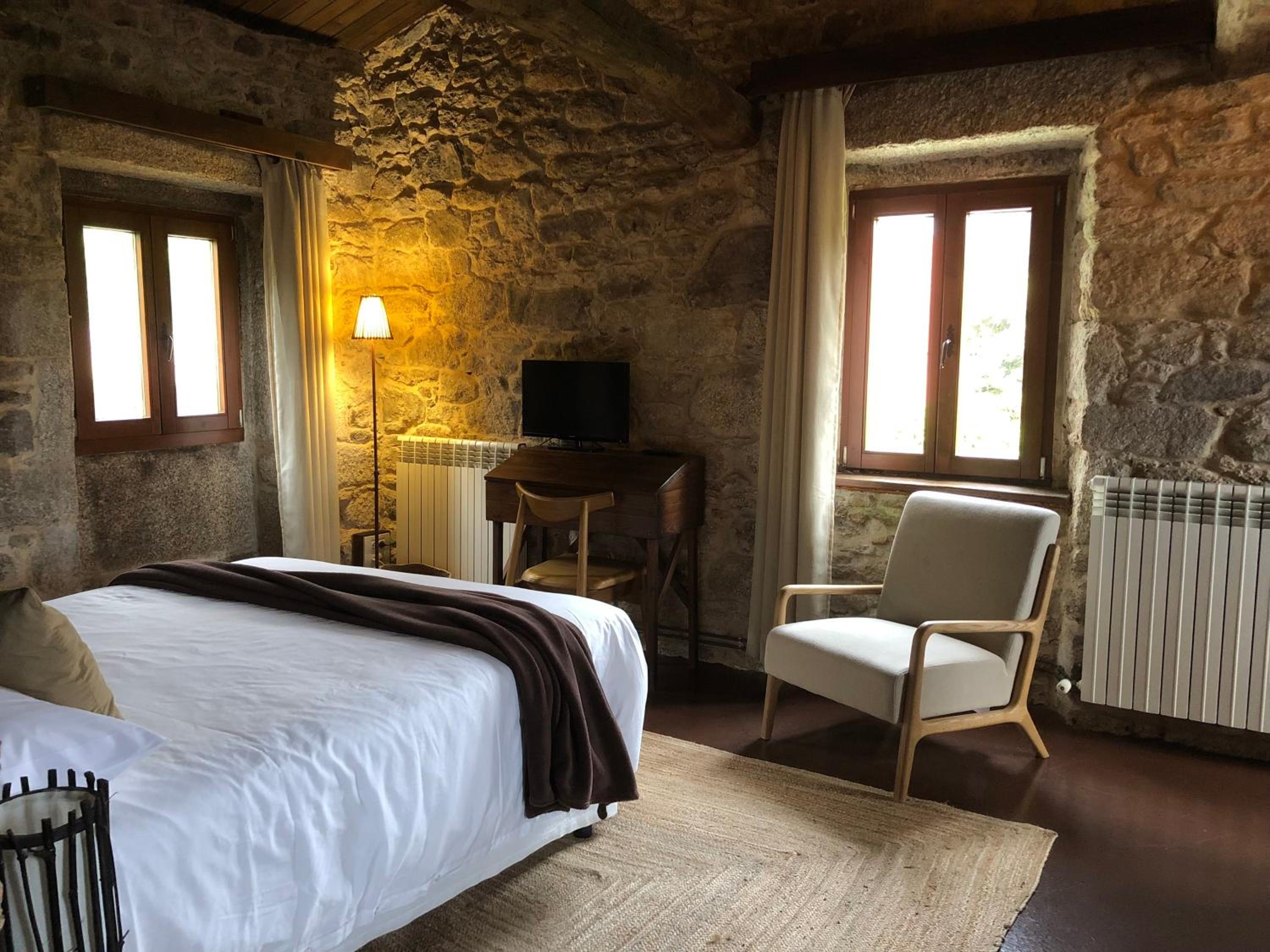 Double Room With Private Bathroom photo 2