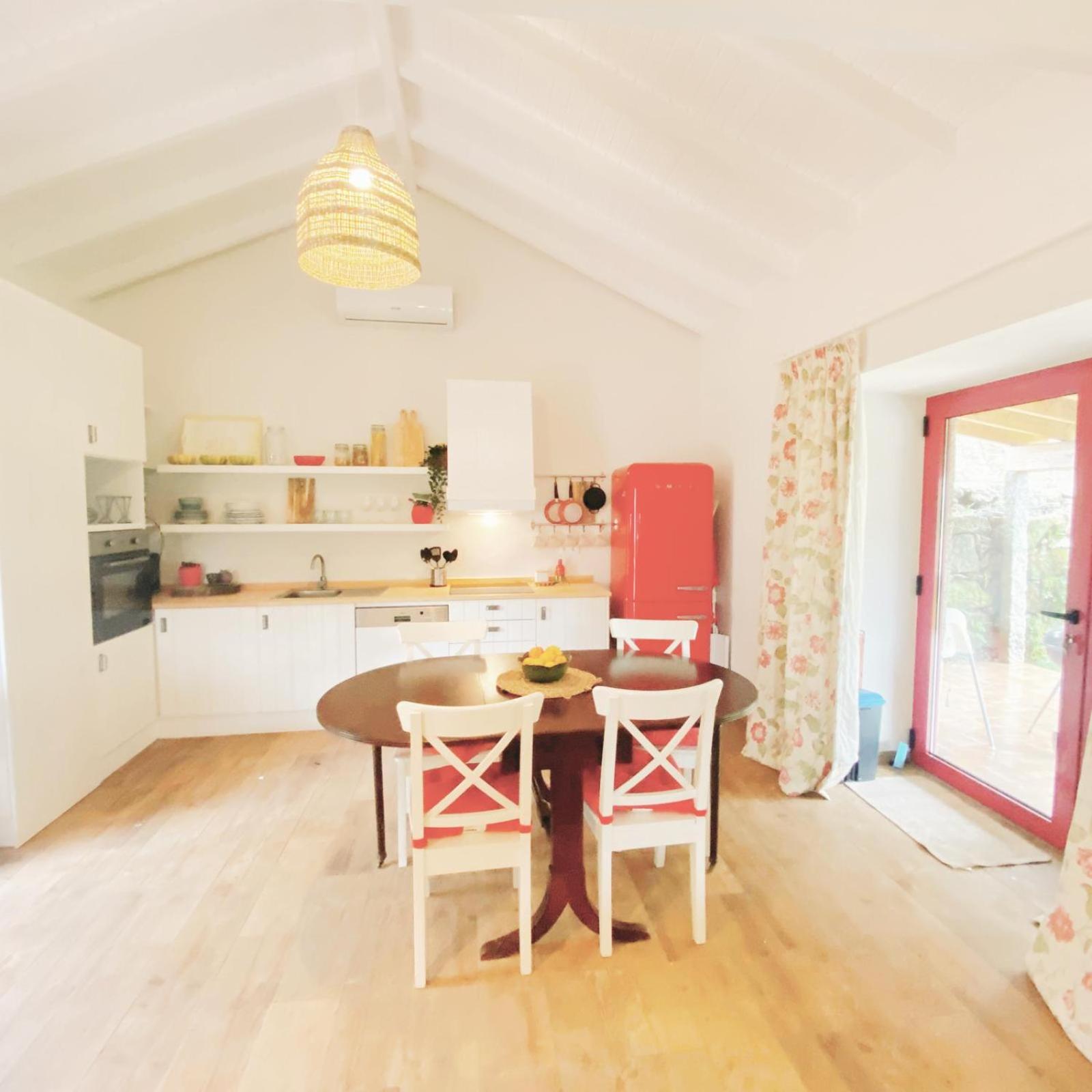 Three-Bedroom House photo 3