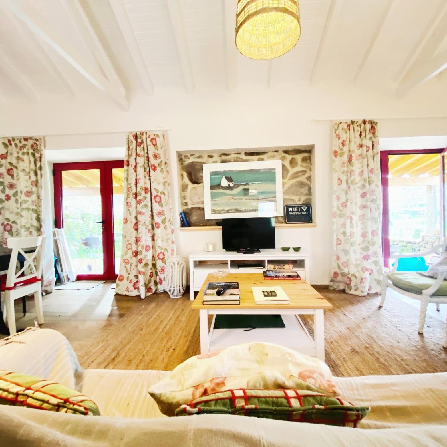 Three-Bedroom House photo 2