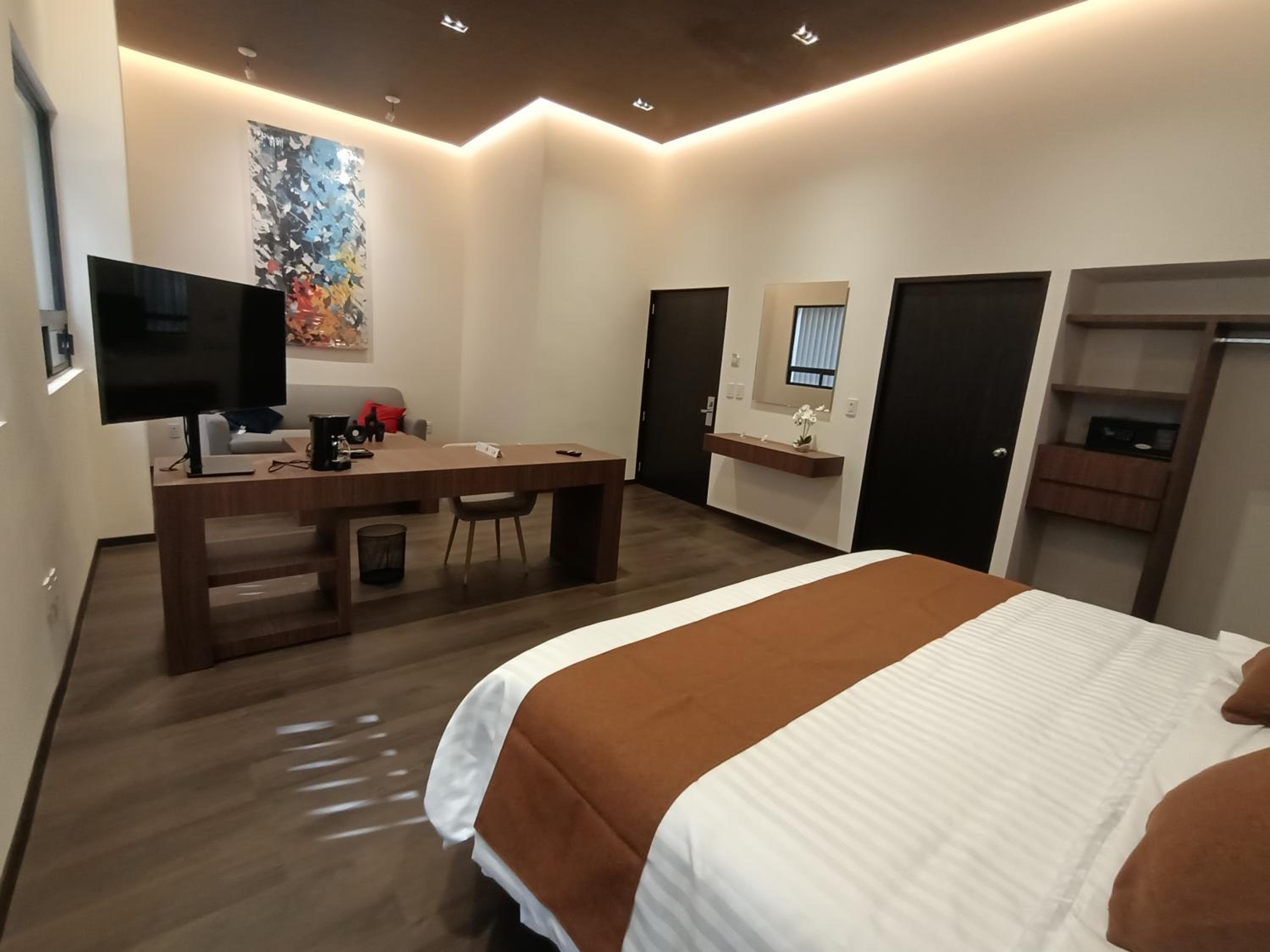 King Suite photo 3