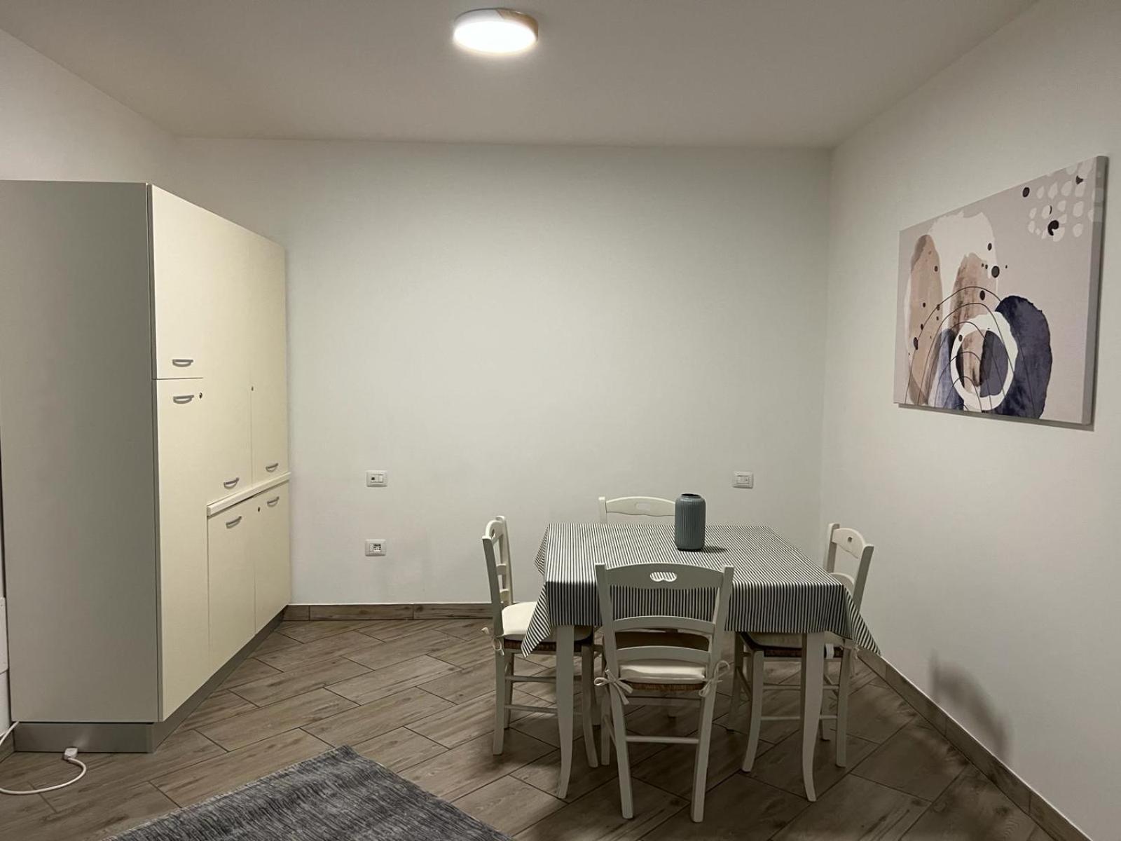 Apartment photo 2