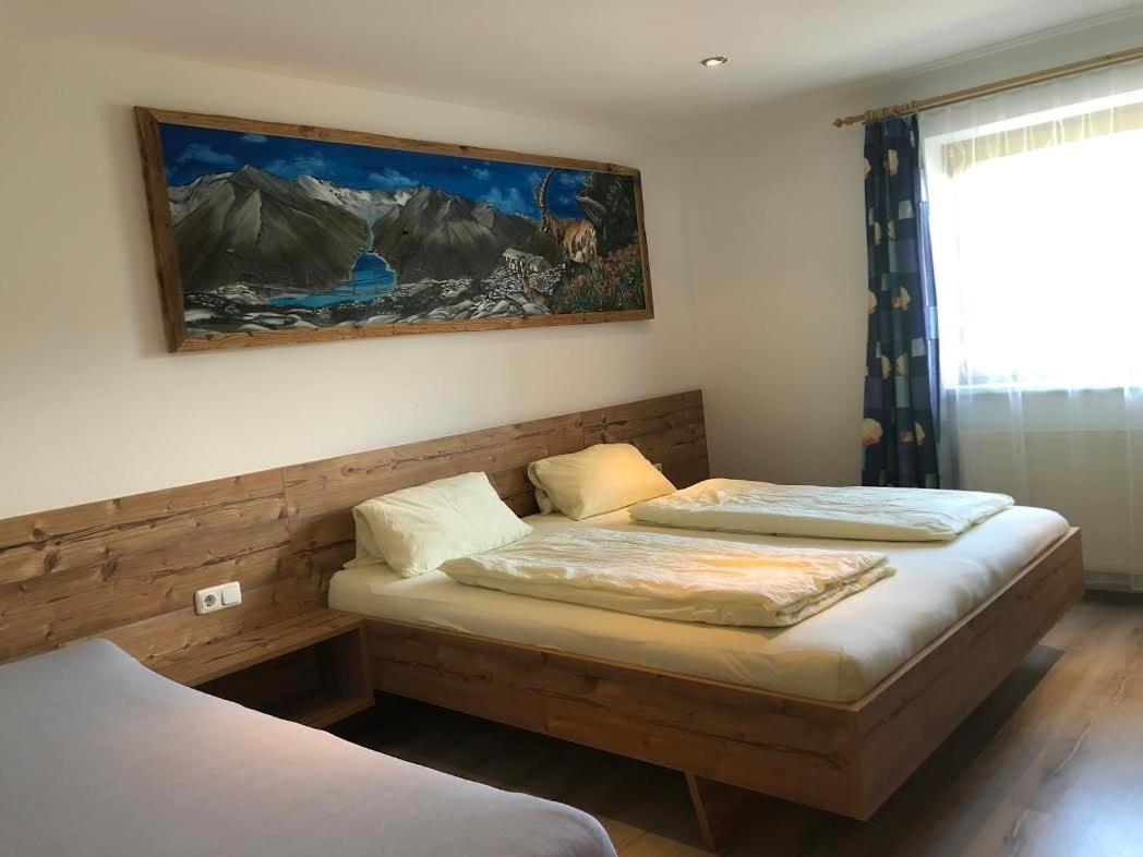 Apartment With Mountain View photo 1