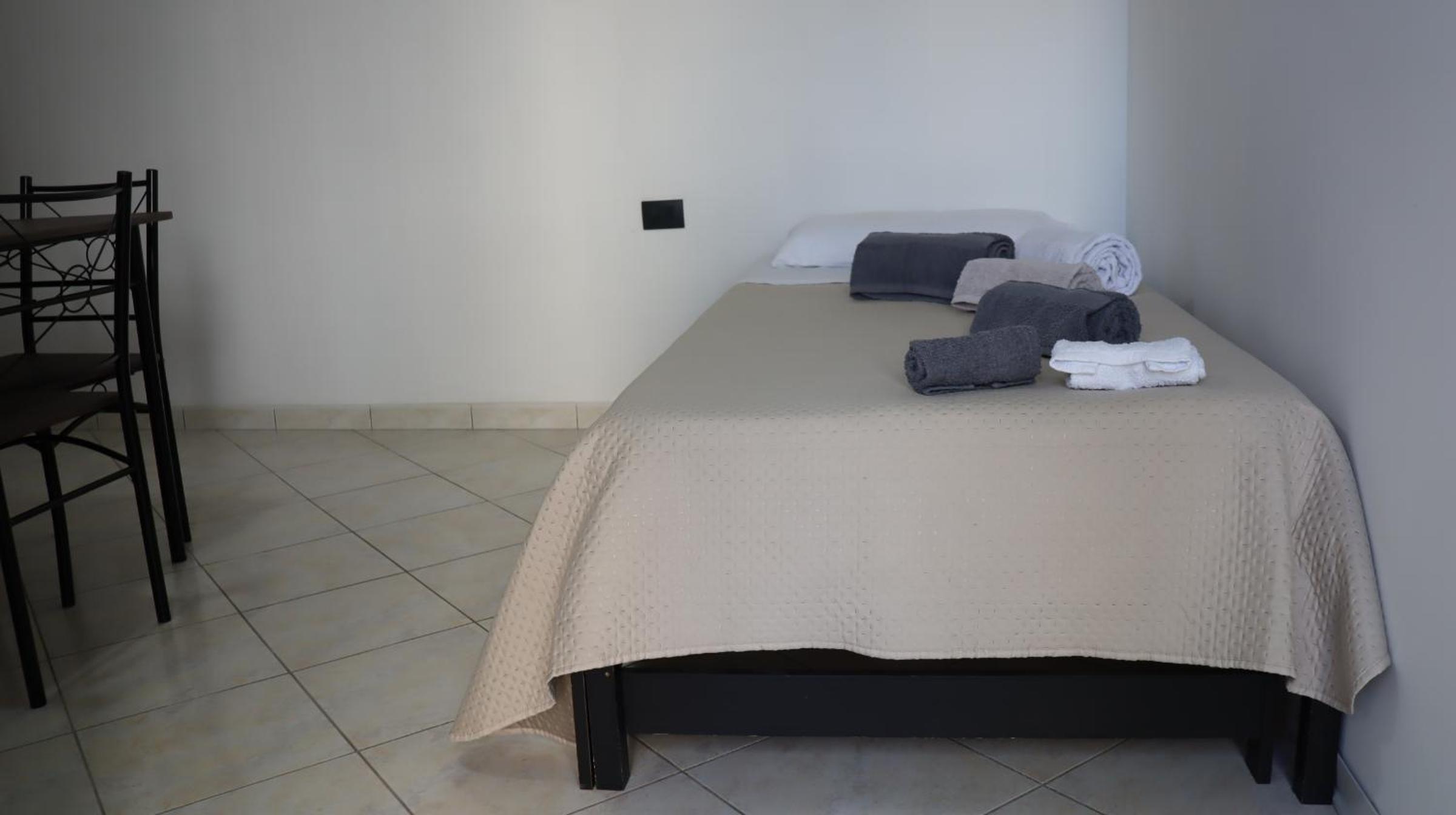 Double or Twin Room with Garden View photo 3