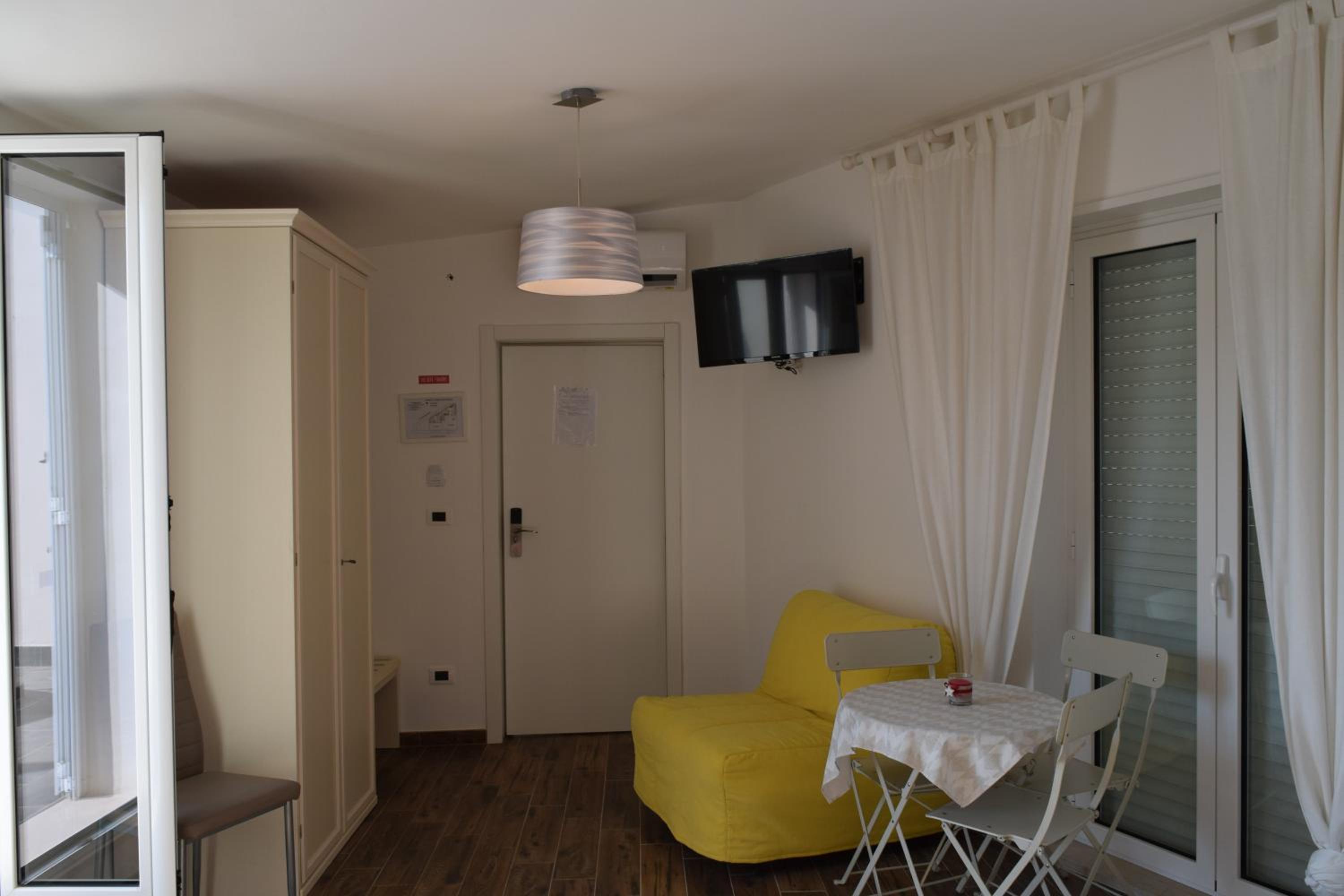 Superior Triple Room photo 1