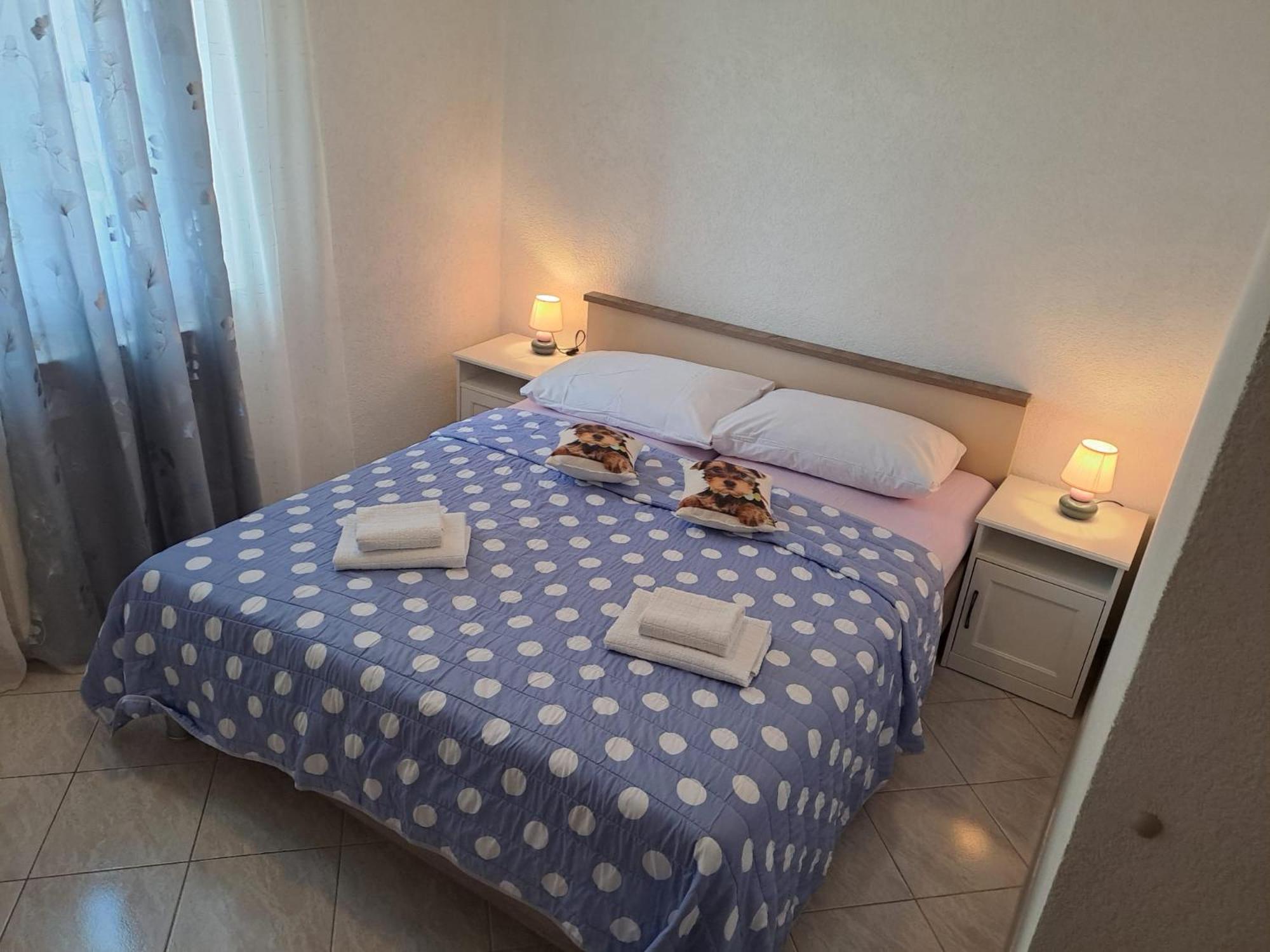Apartment with Balcony - Photo 31