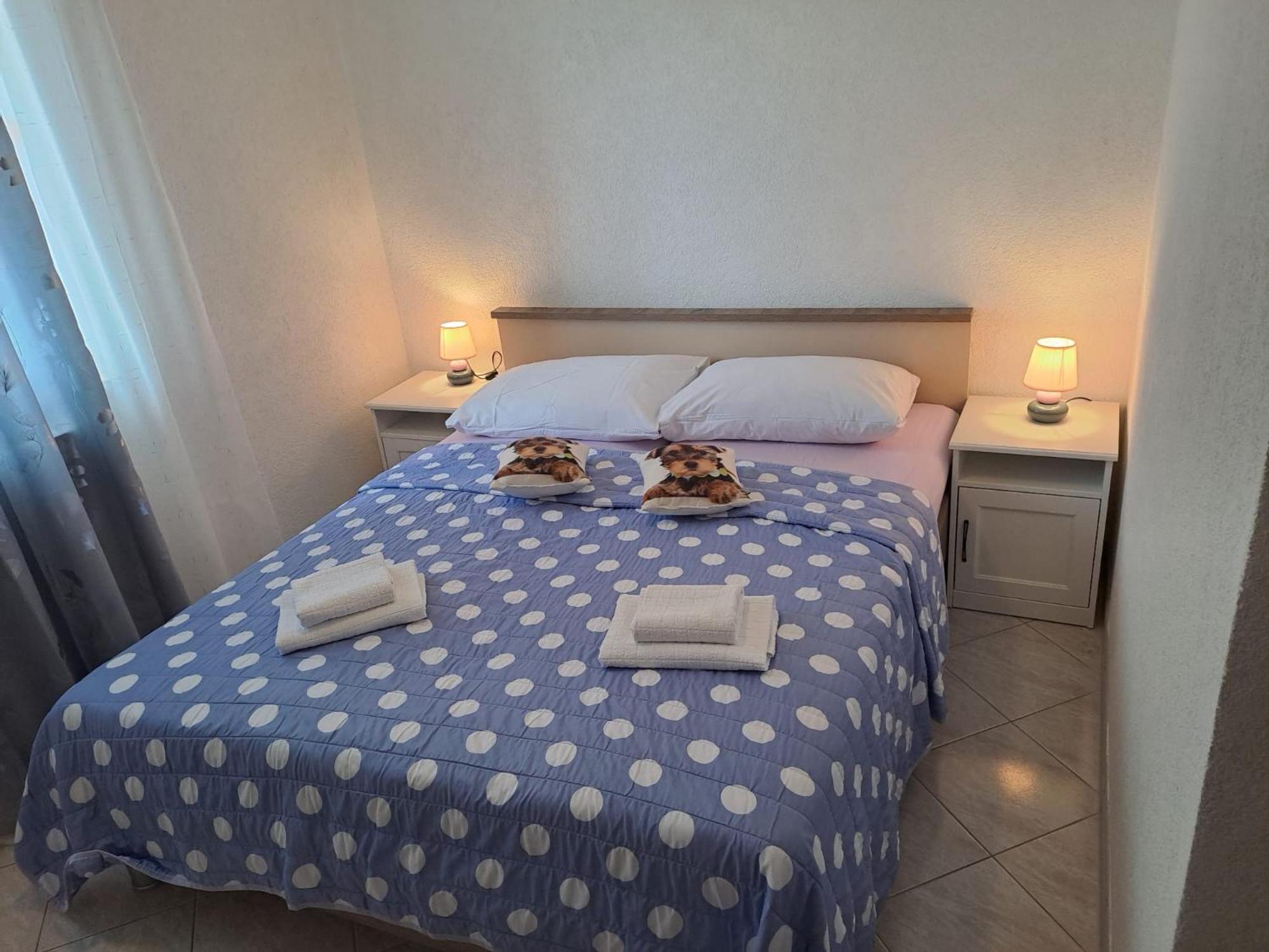 Apartment with Balcony - Photo 48