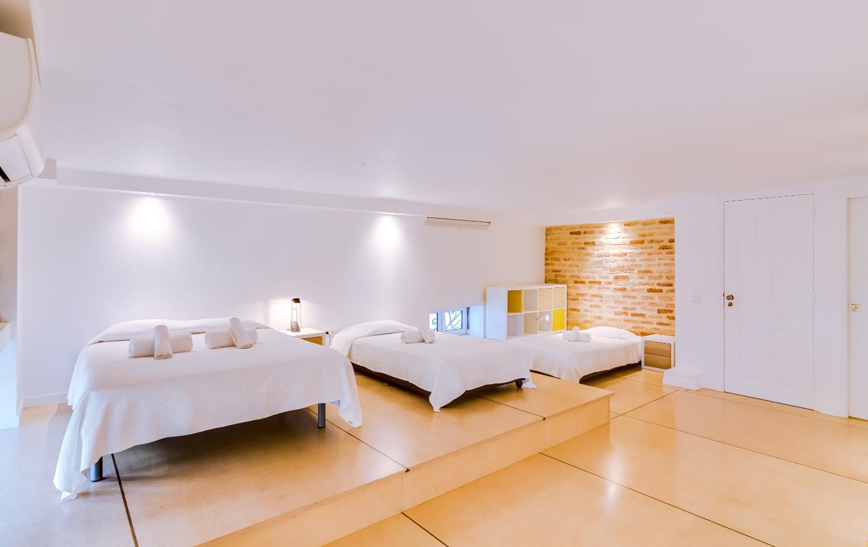 Triple Room with Private Bathroom