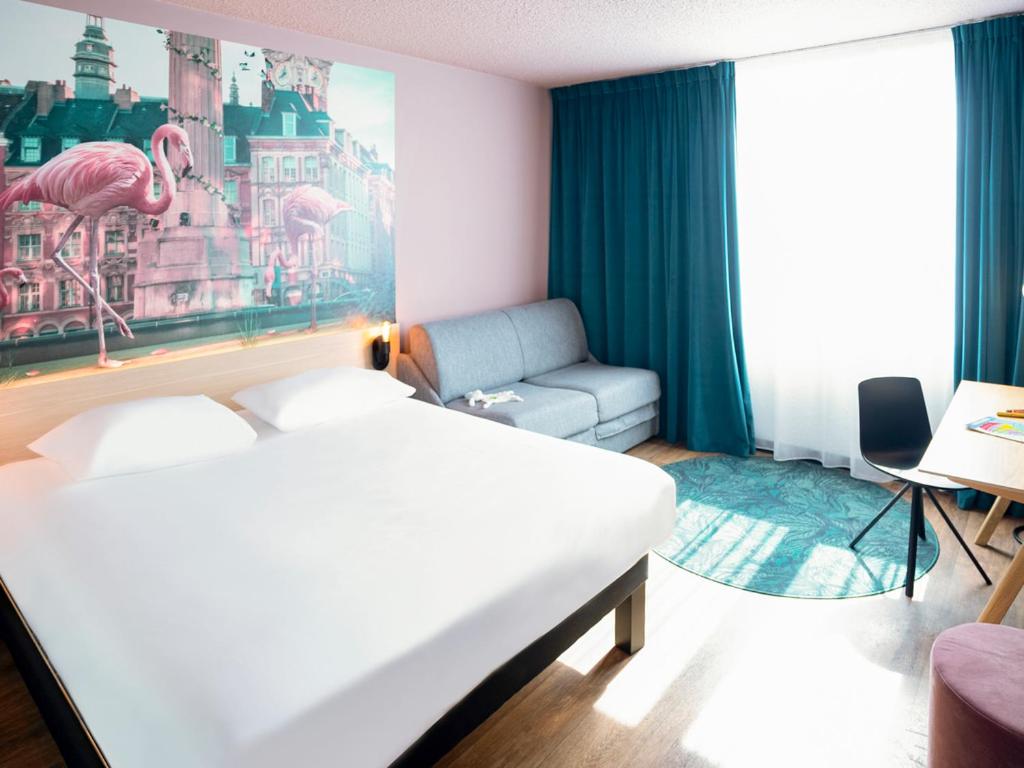 Standard Room with Double Bed and Sofa Bed  - Photo 3