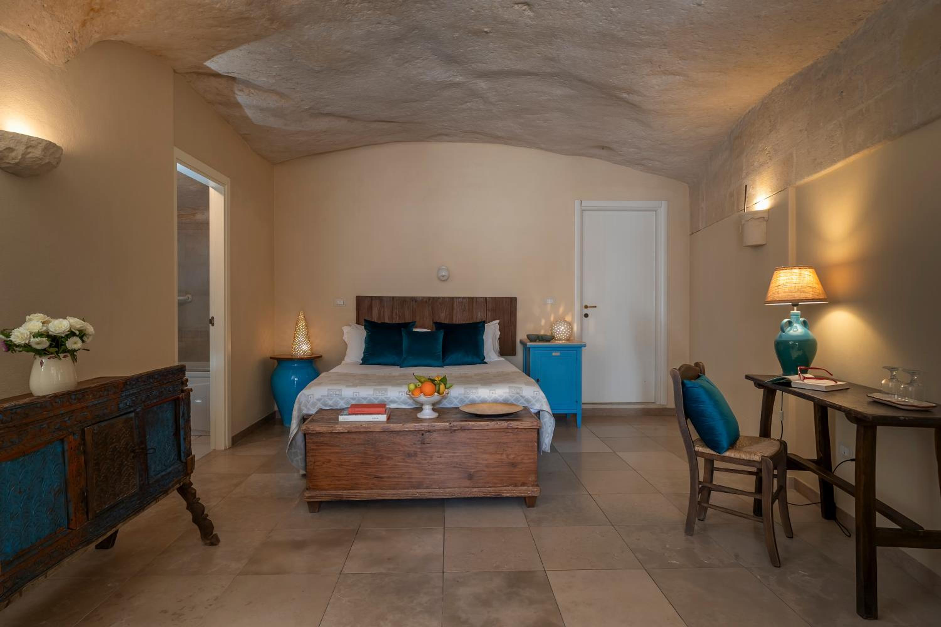 Superior Double or Twin Room - Photo 8