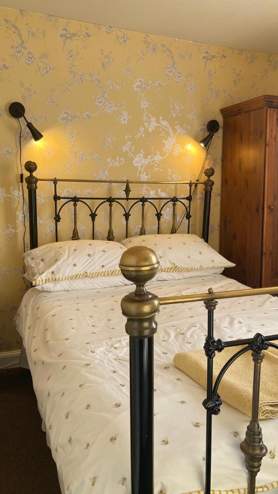 Double Room with Private Bathroom photo 1
