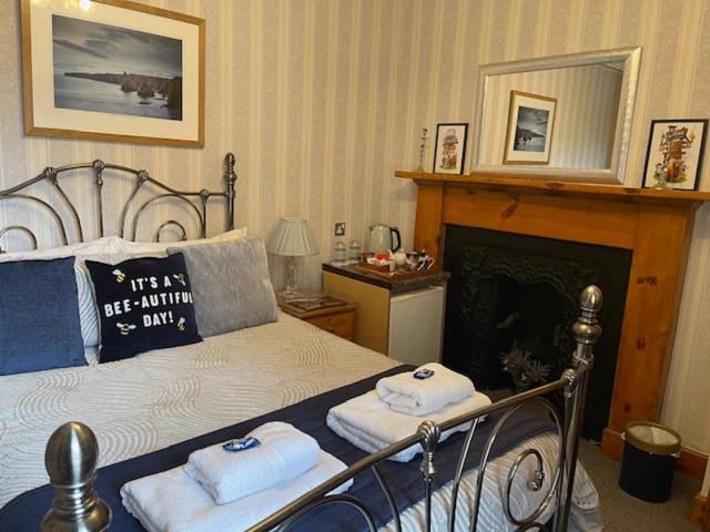 Double Room with Shower photo 3