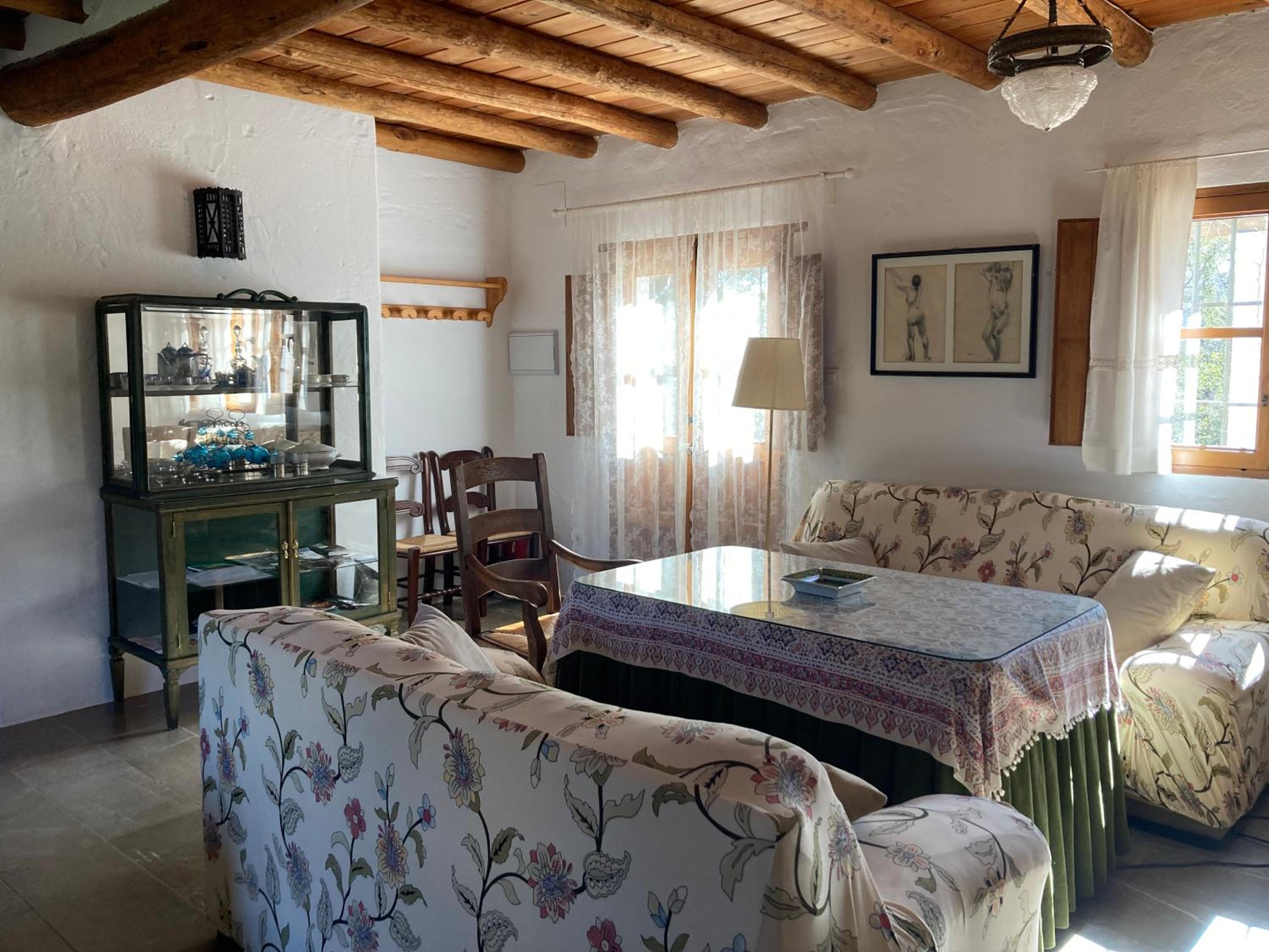 Casa de cuatro habitaciones