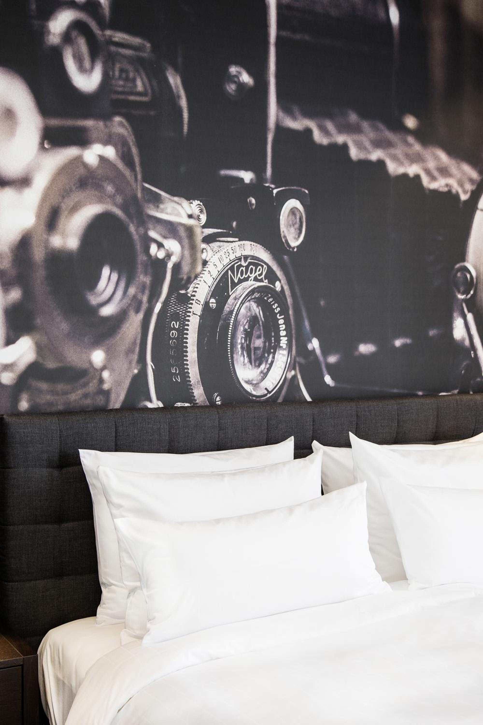 Standard King Room photo 2