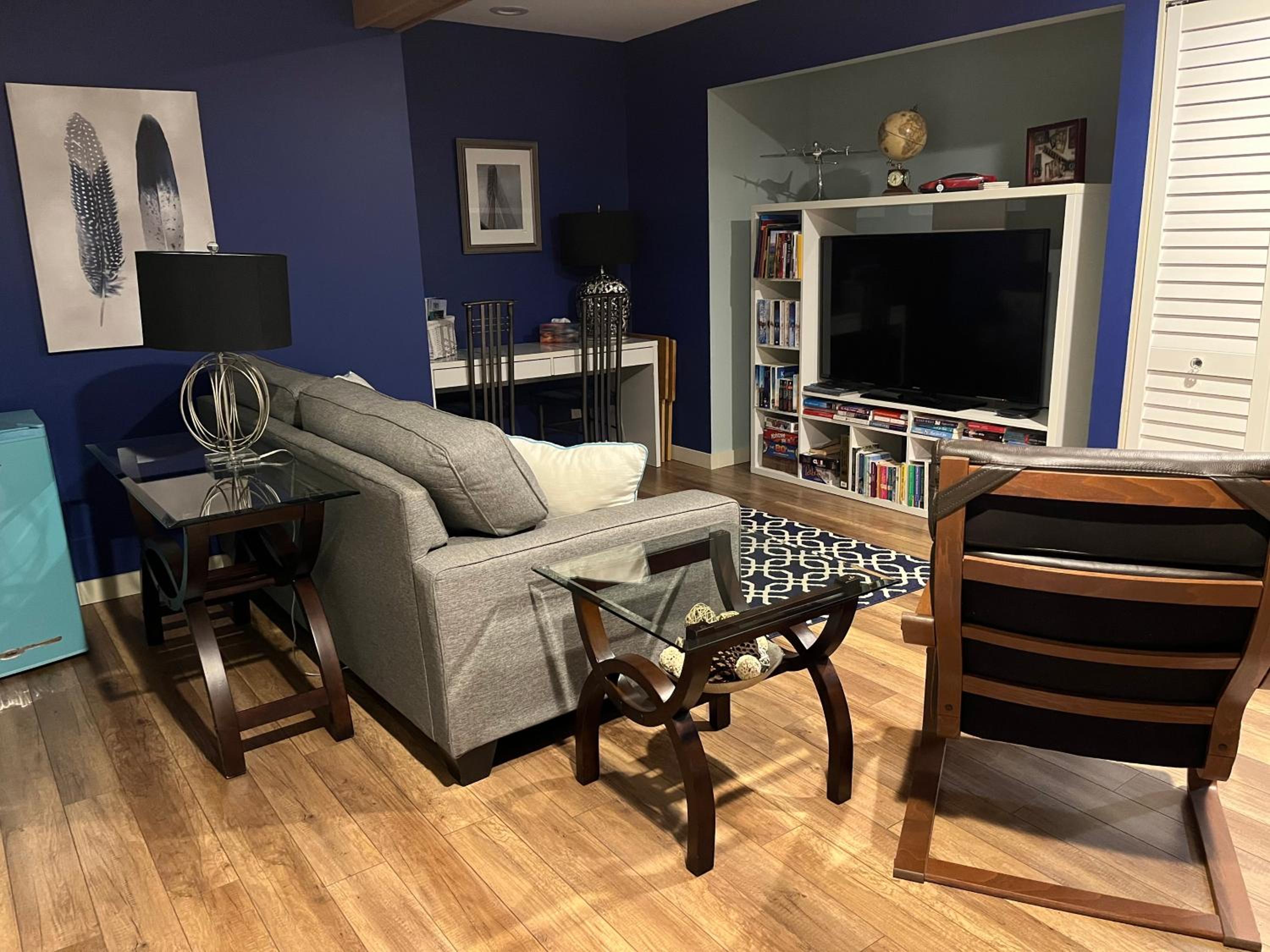 Three-Bedroom House photo 3