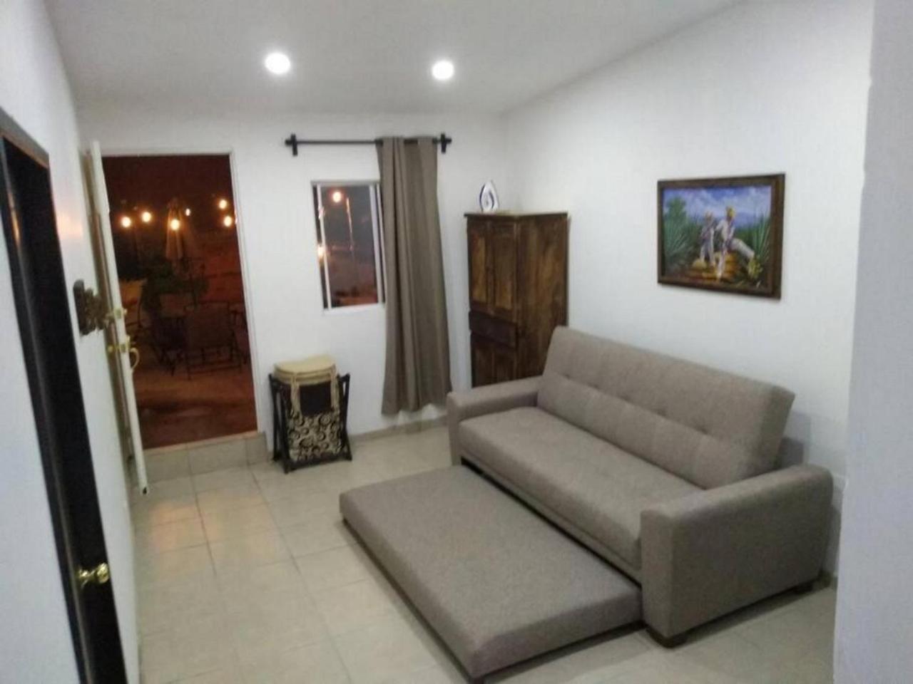 Two-Bedroom House - Photo 17