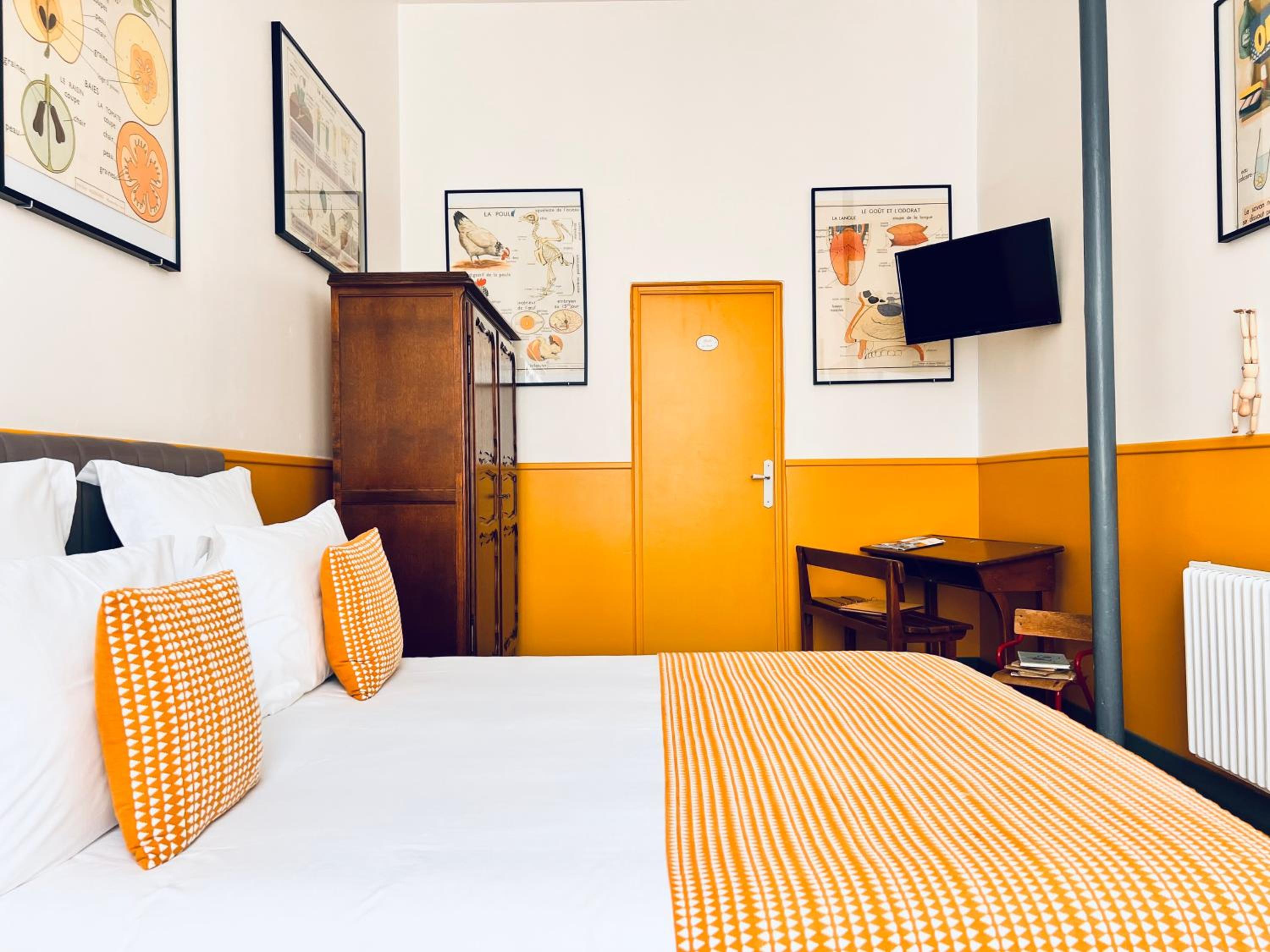 Double Room with Private Bathroom photo 2