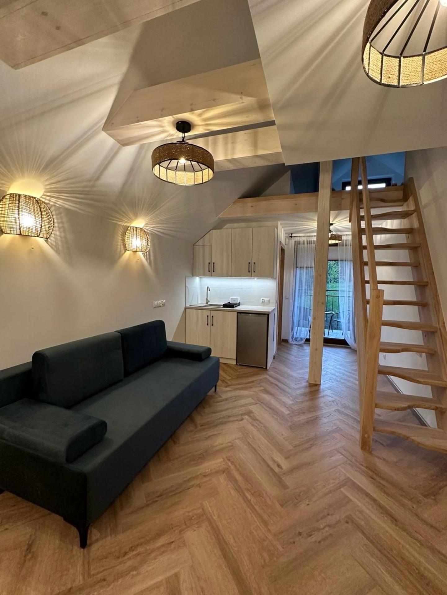King Studio with Sofa Bed