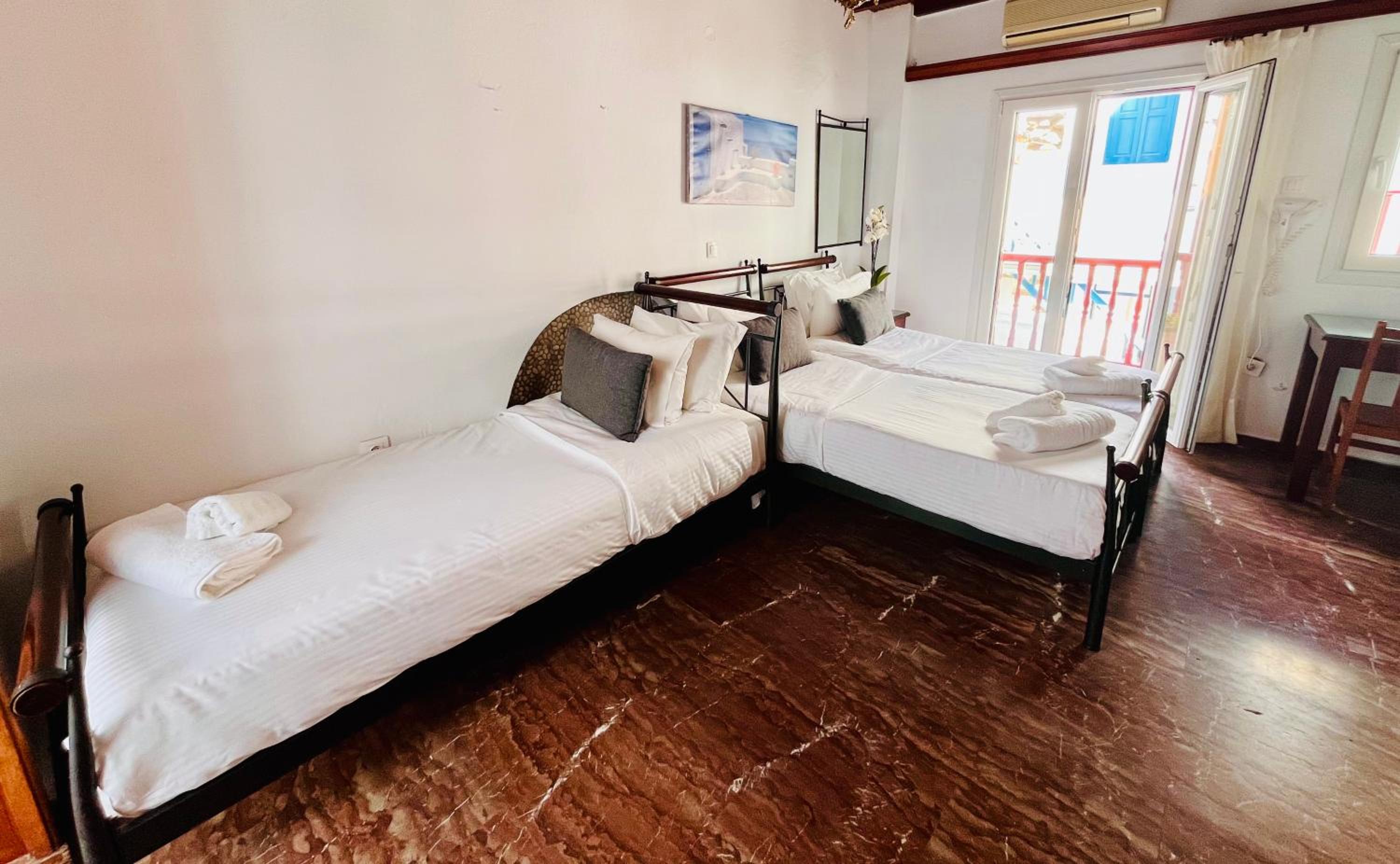 Triple Room - Photo 6