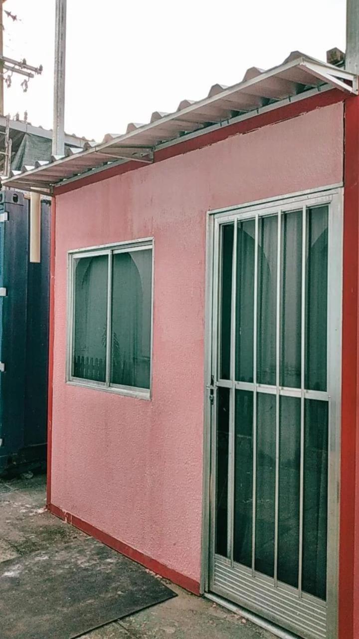 Studio in a Sea Container - Photo 5