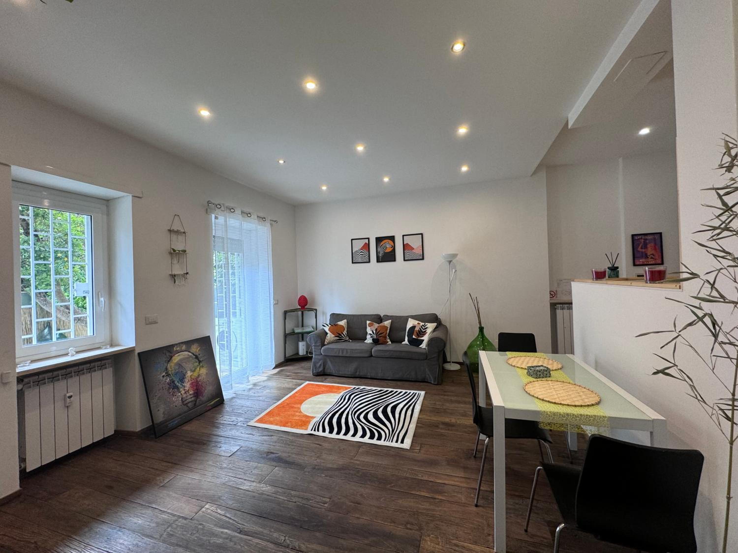 One-Bedroom Apartment