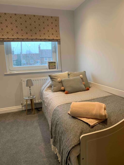 Three-Bedroom House photo 3