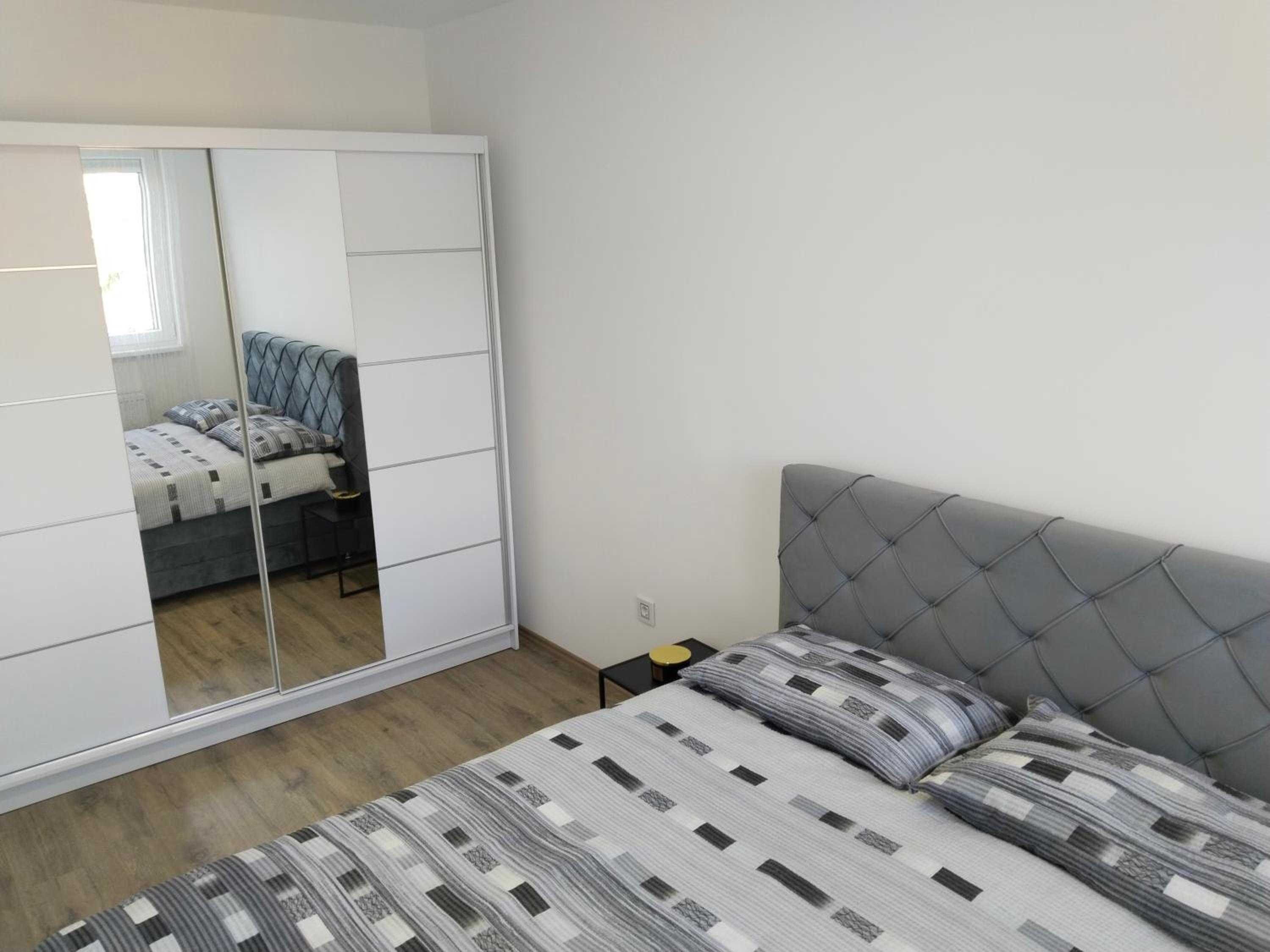 One-Bedroom Apartment photo 3