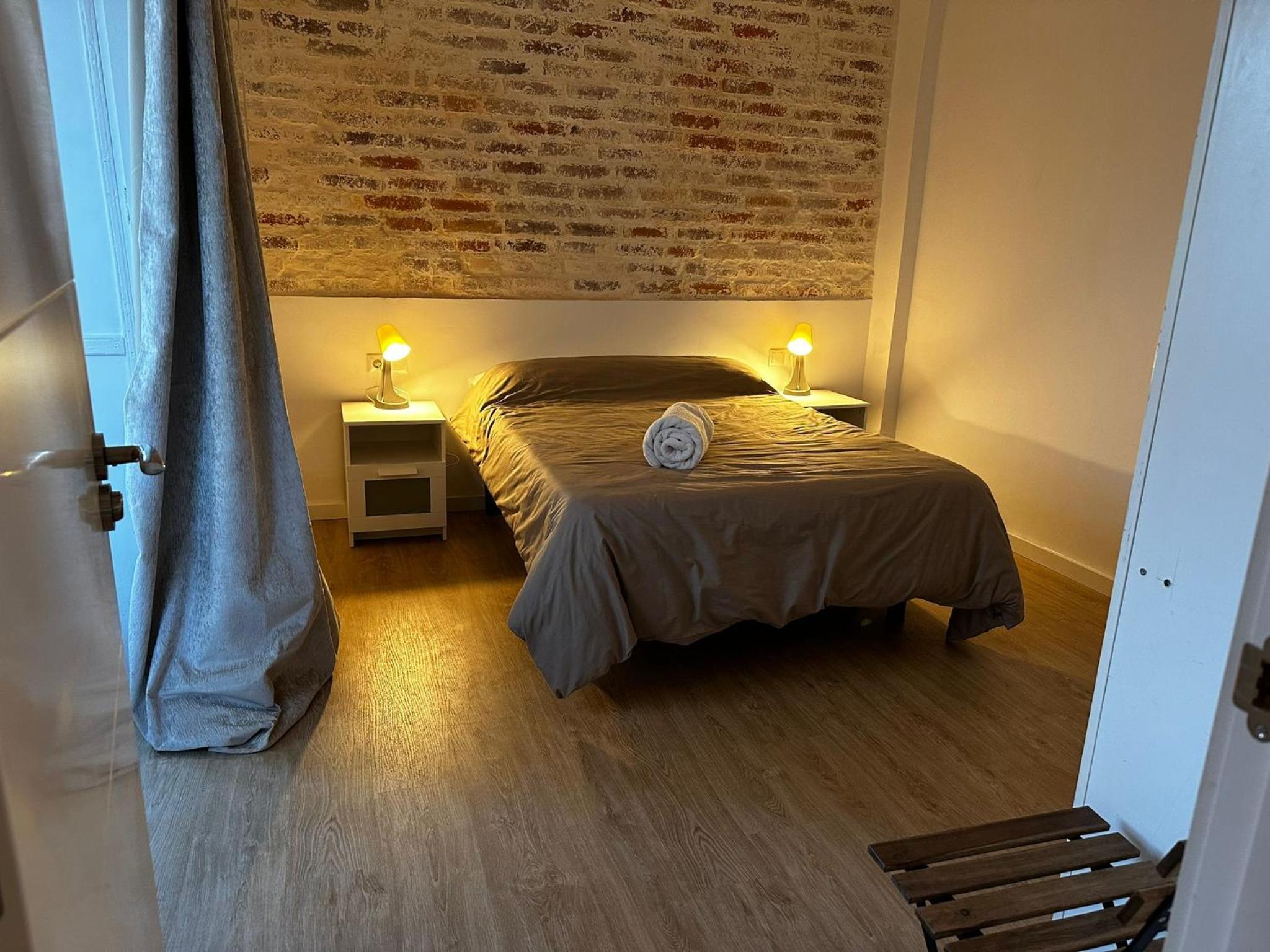 Habitación individual con baño compartido