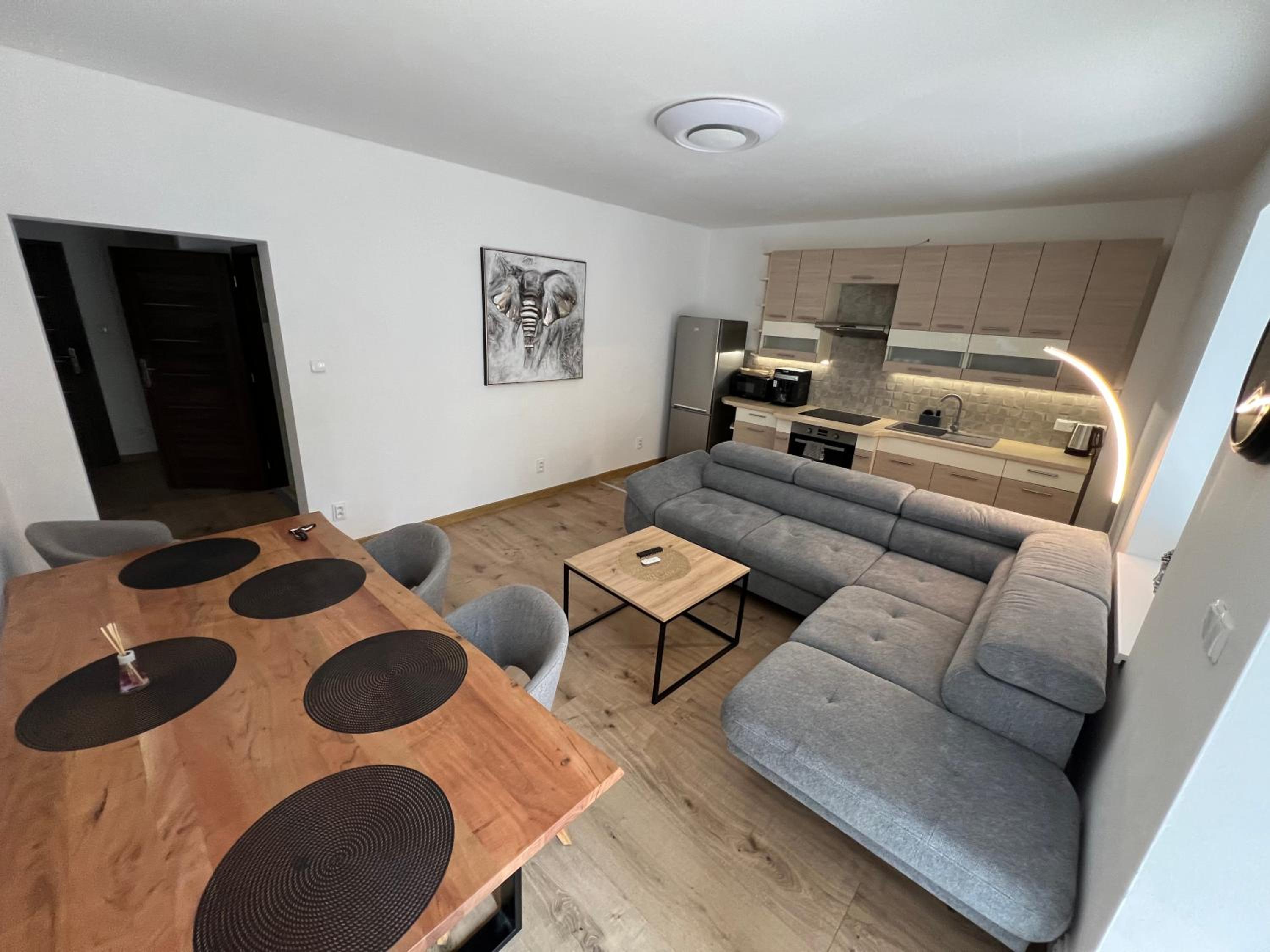 Apartment photo 1