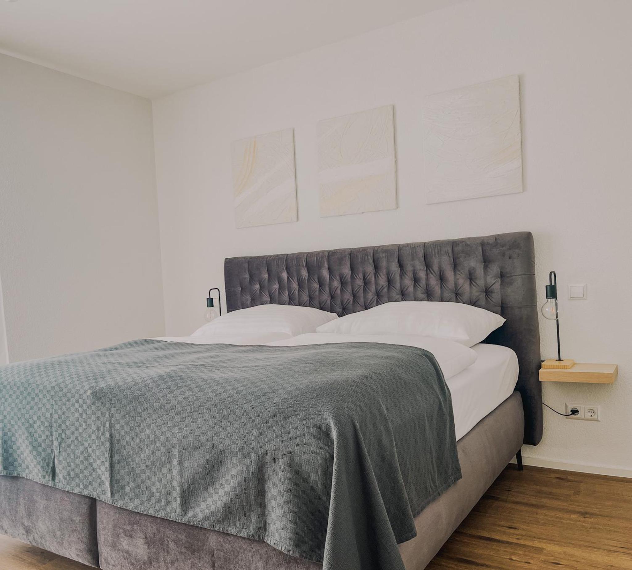 Two-Bedroom Apartment with Balcony photo 3