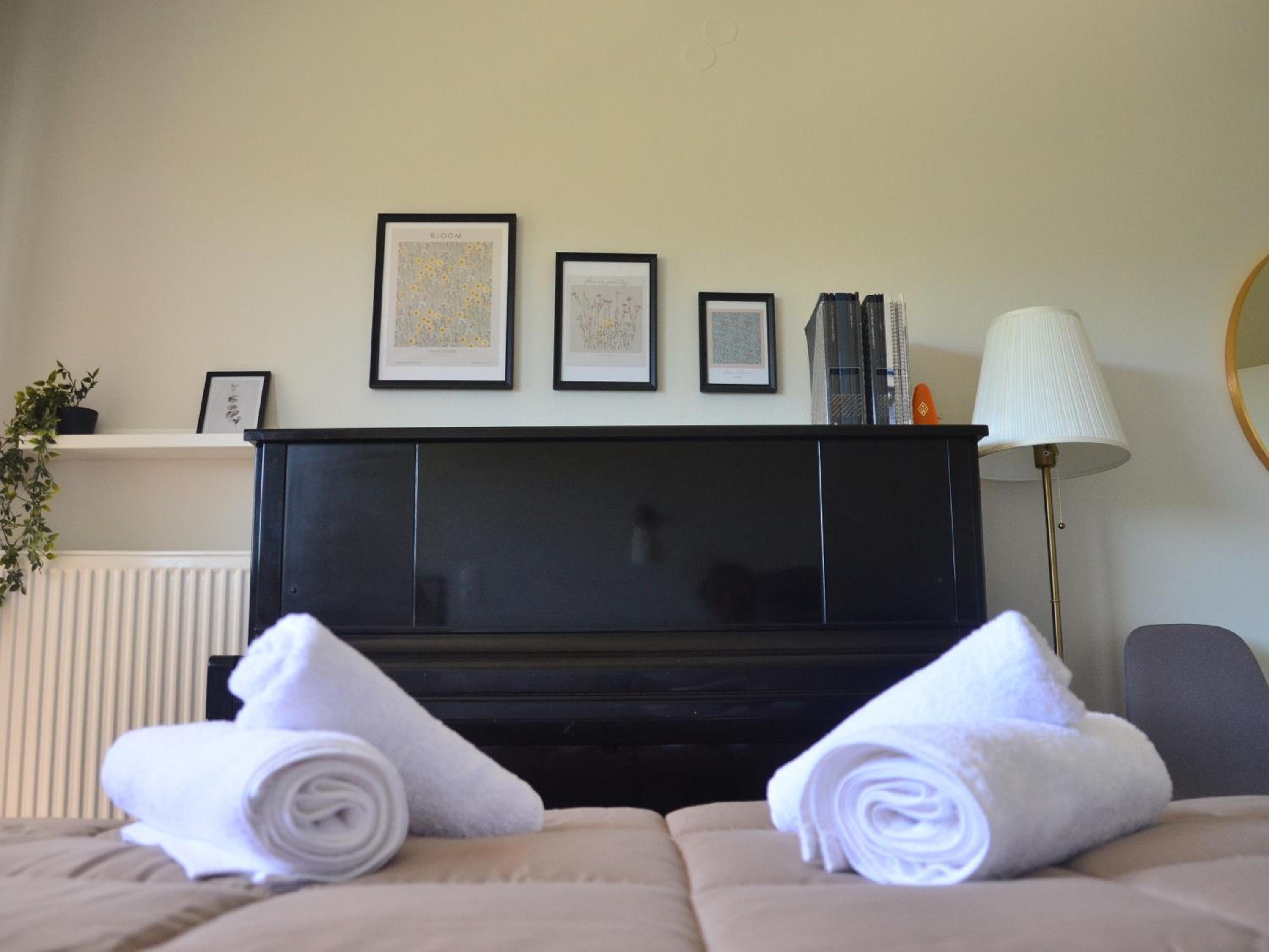 Three-Bedroom Apartment photo 1