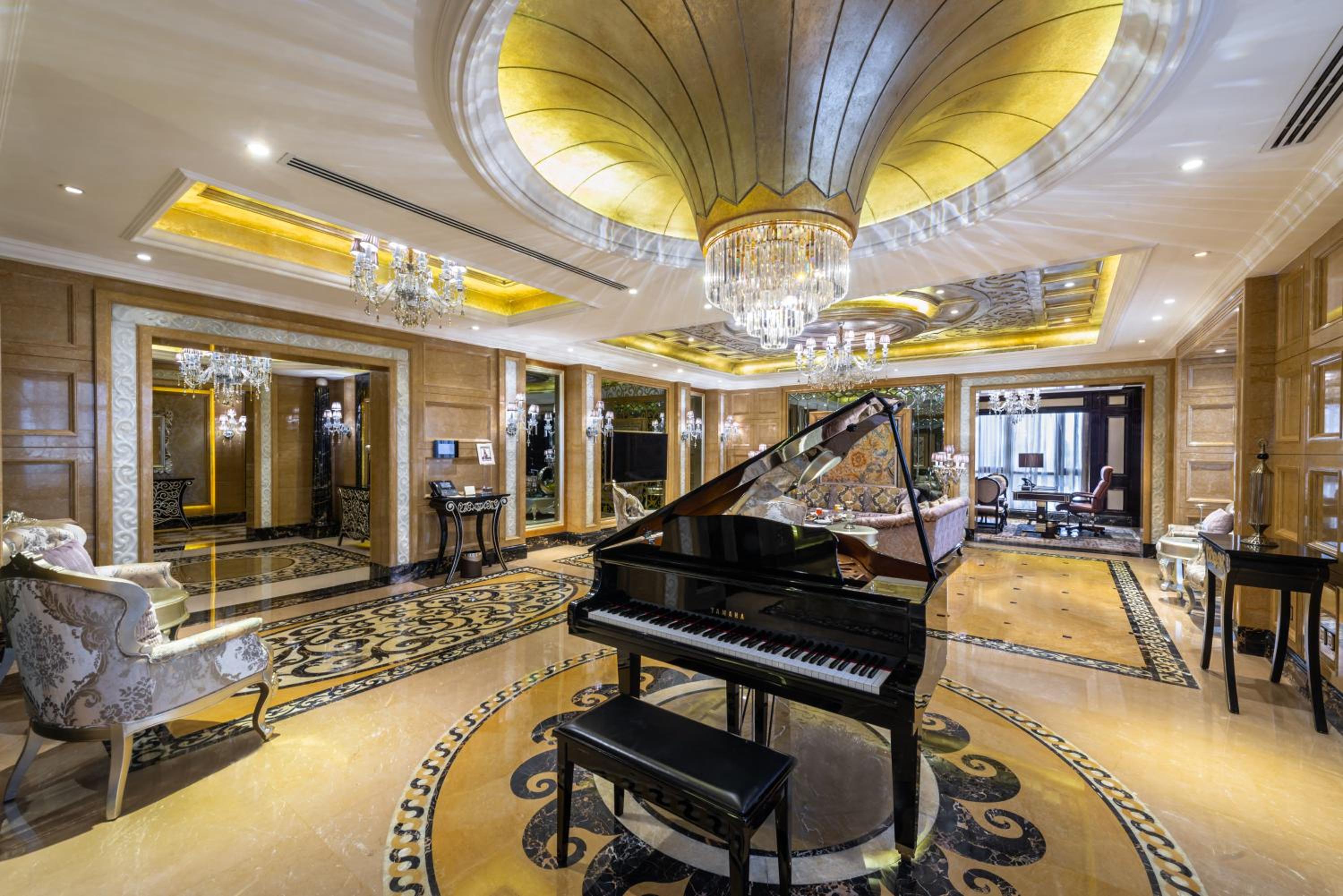 King Suite - Photo 5