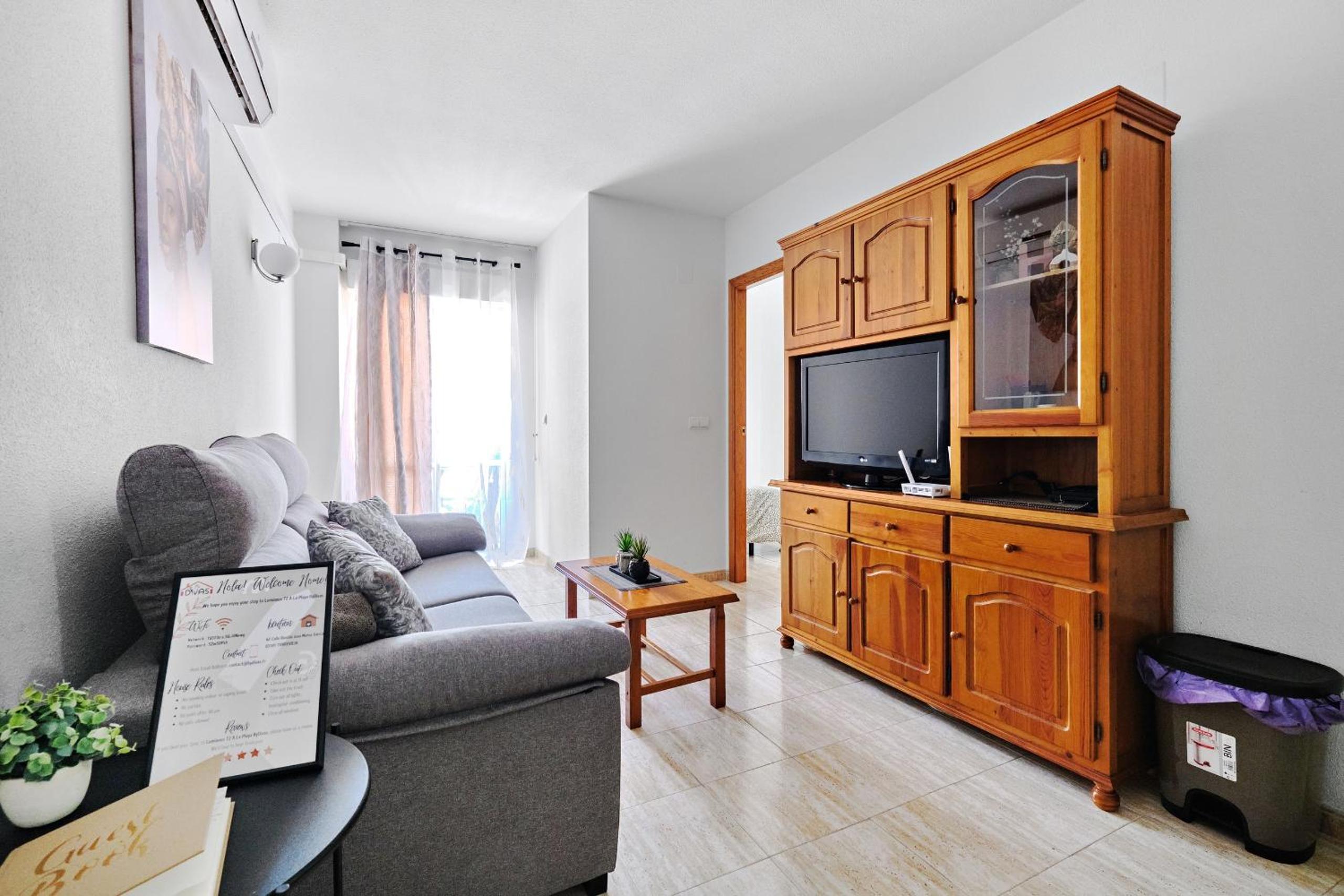 Apartamento con vista a la piscina