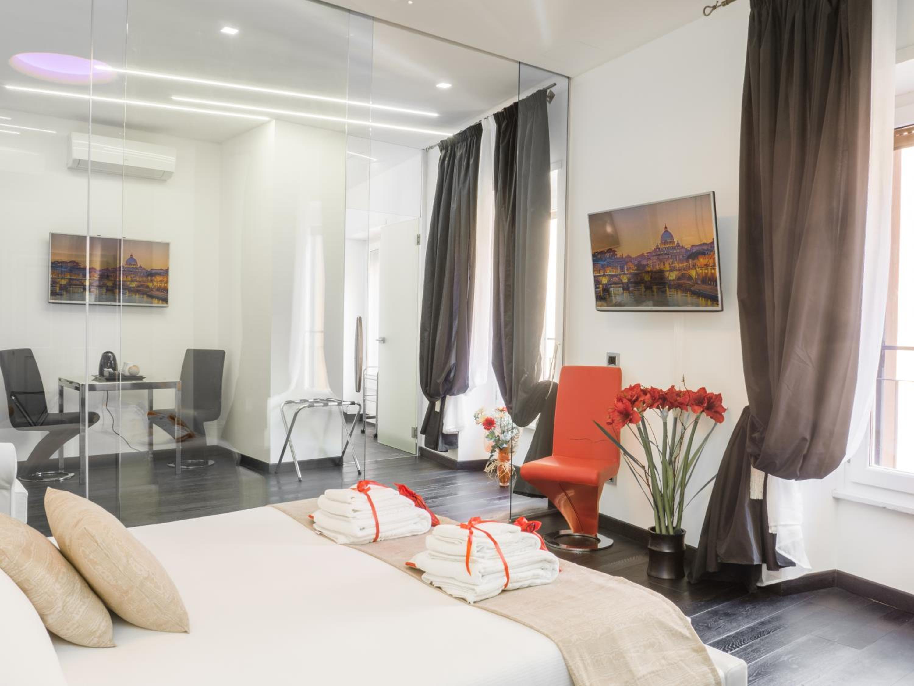 Suite With Spa Bath photo 3