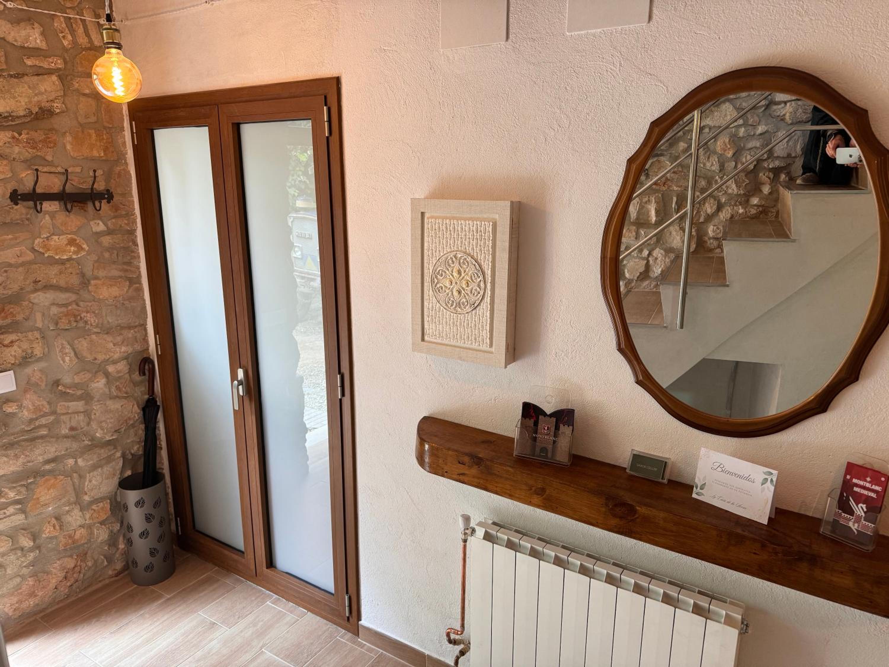 Three-Bedroom House photo 2