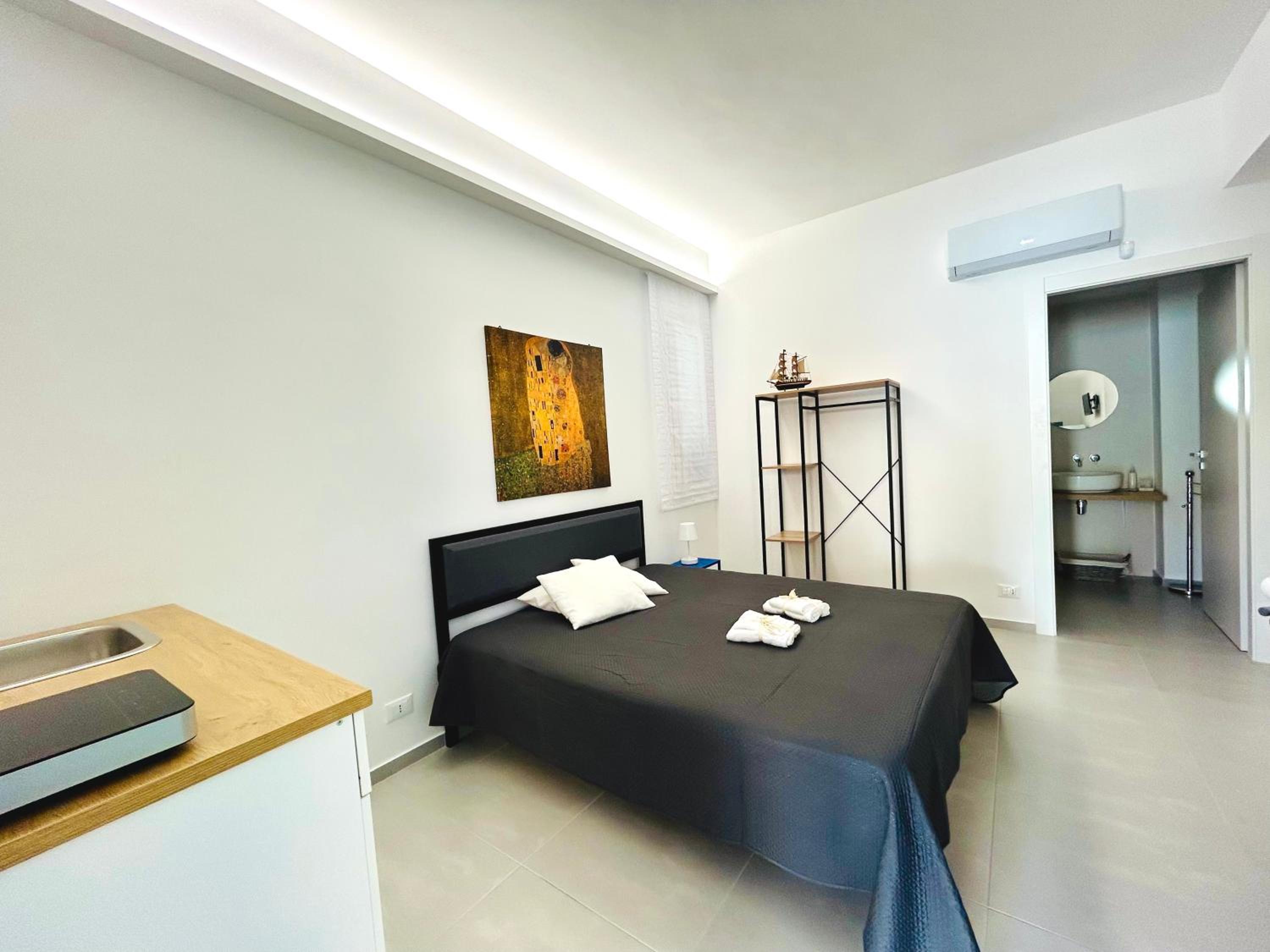 Deluxe One-Bedroom Apartment with Garden View photo 1