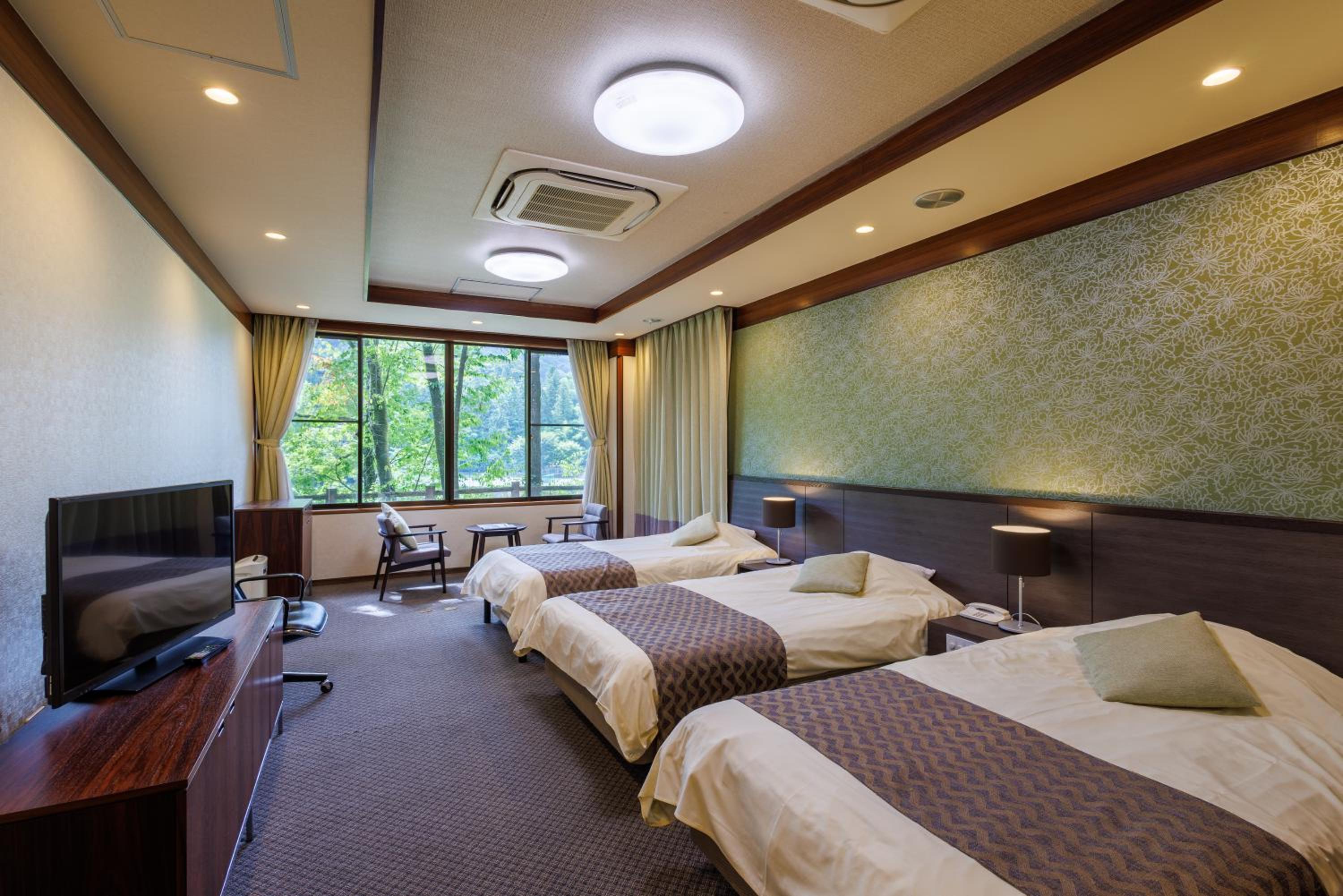 Annex - Triple Room with Shared Bathroom - River View - Non-Smoking