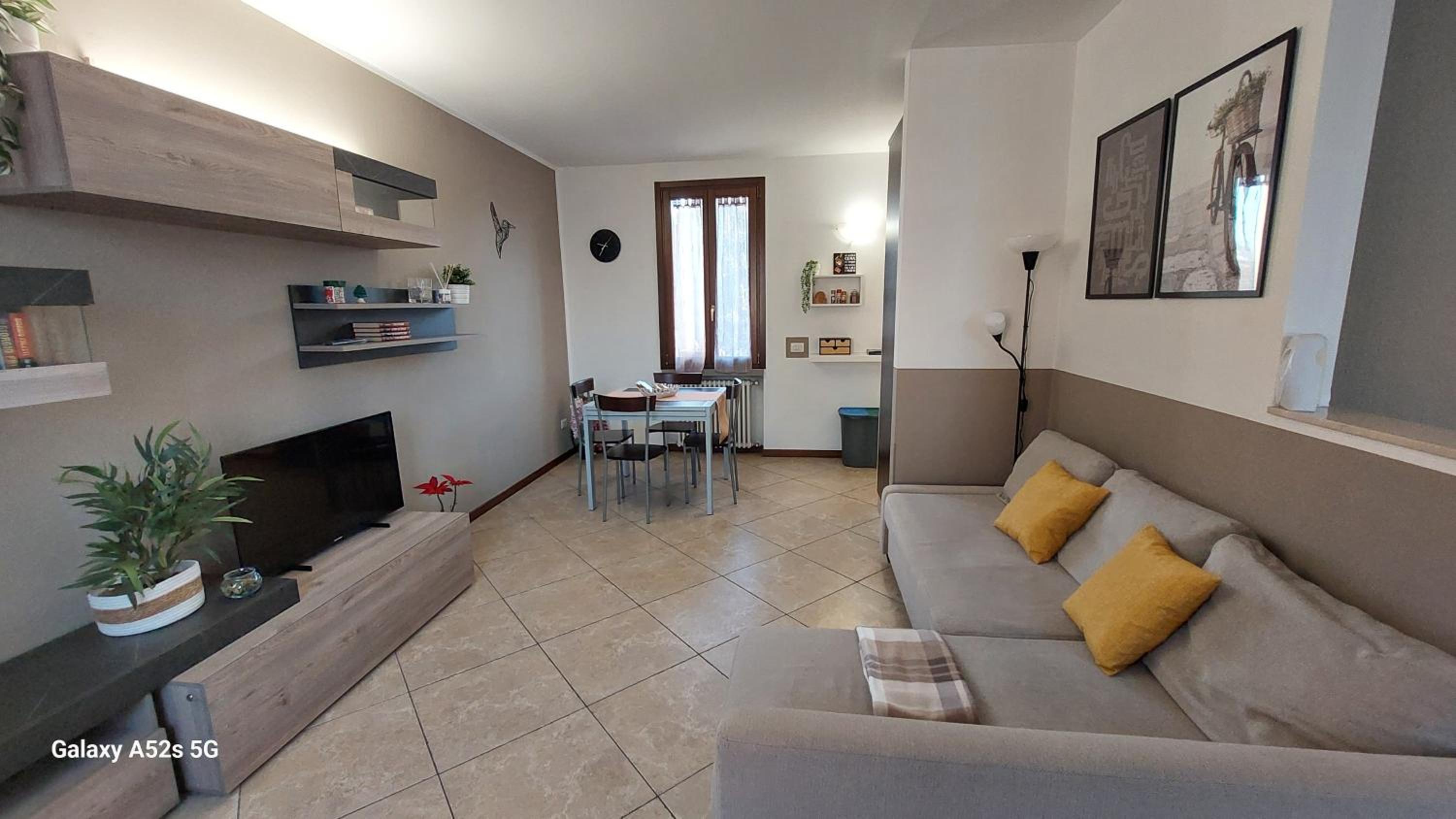 One-Bedroom House photo 3